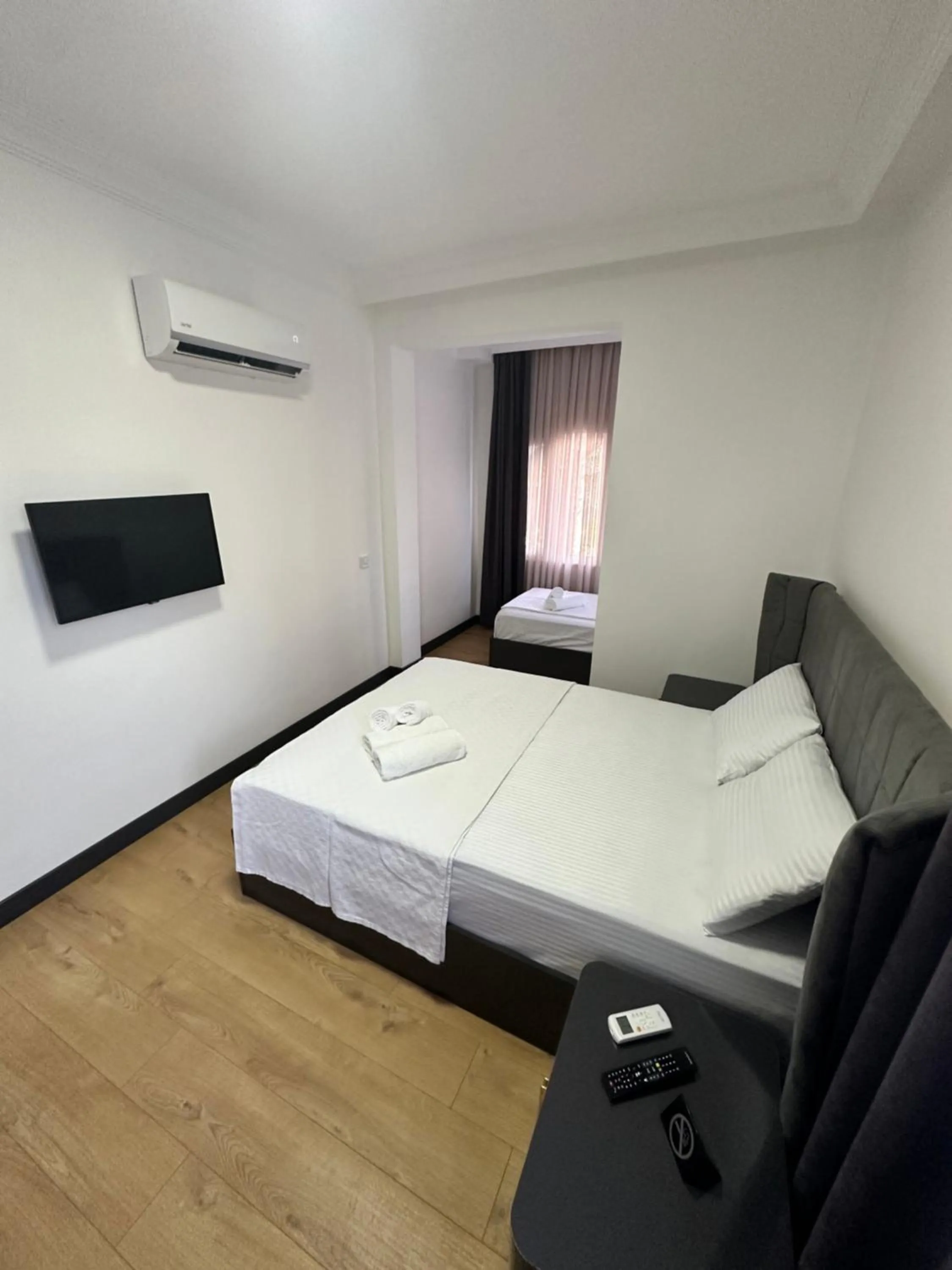 TV and multimedia, Bed in Davidson Boutique Hotel