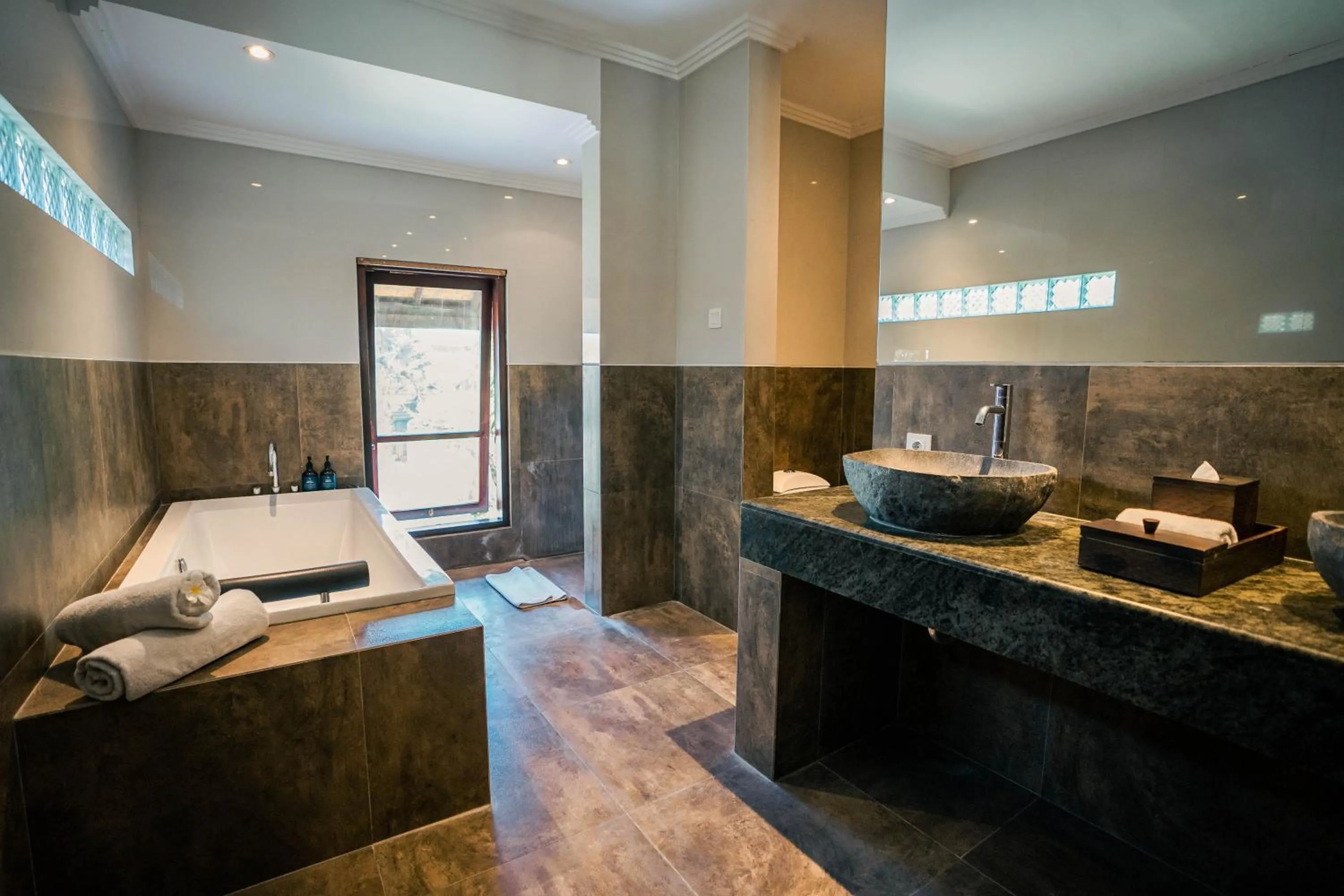 Shanti Estate Seminyak by Nakula