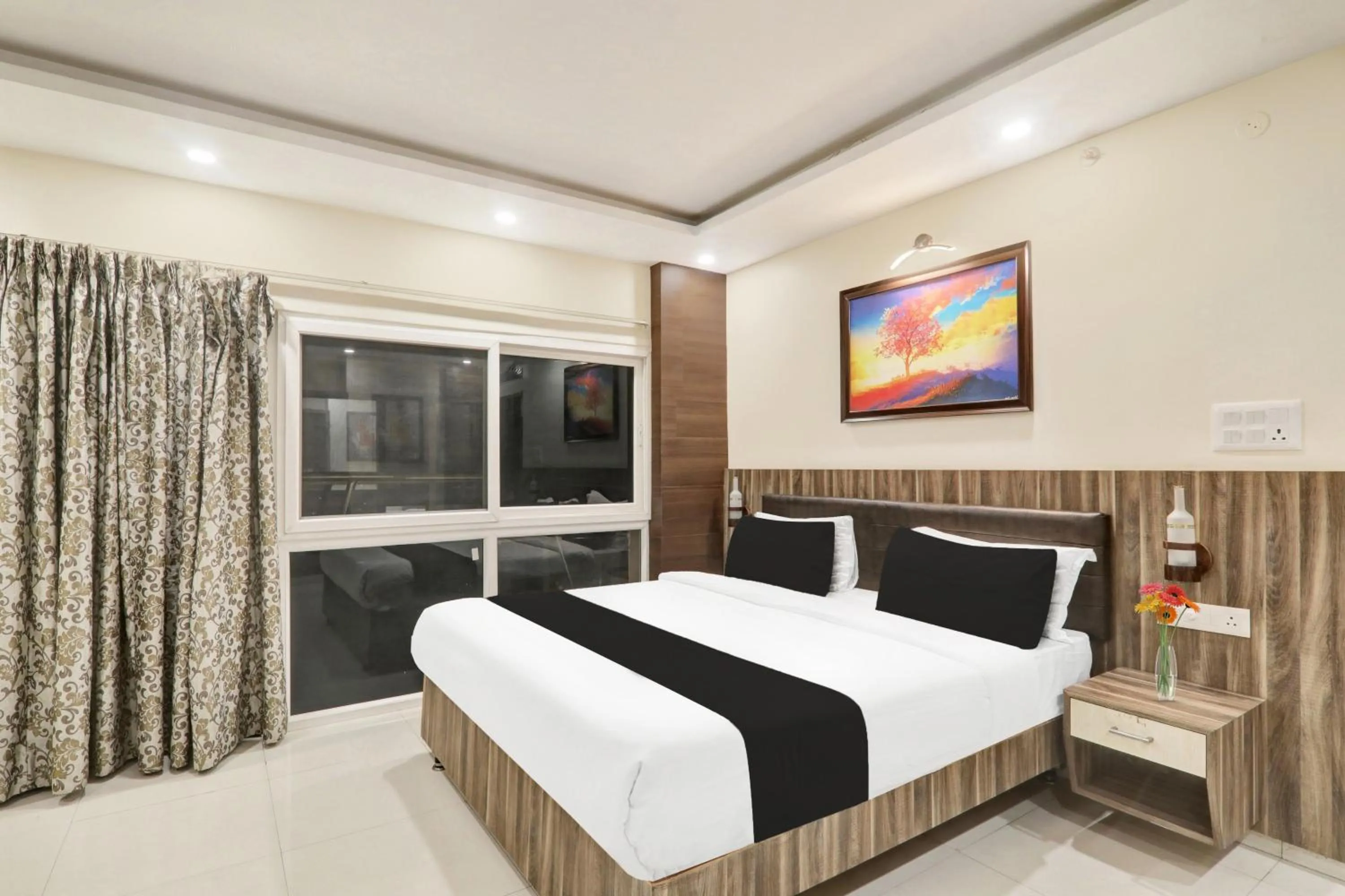 Bedroom, Bed in Super Townhouse Kankarbagh Formerly Kunwar Alcajars