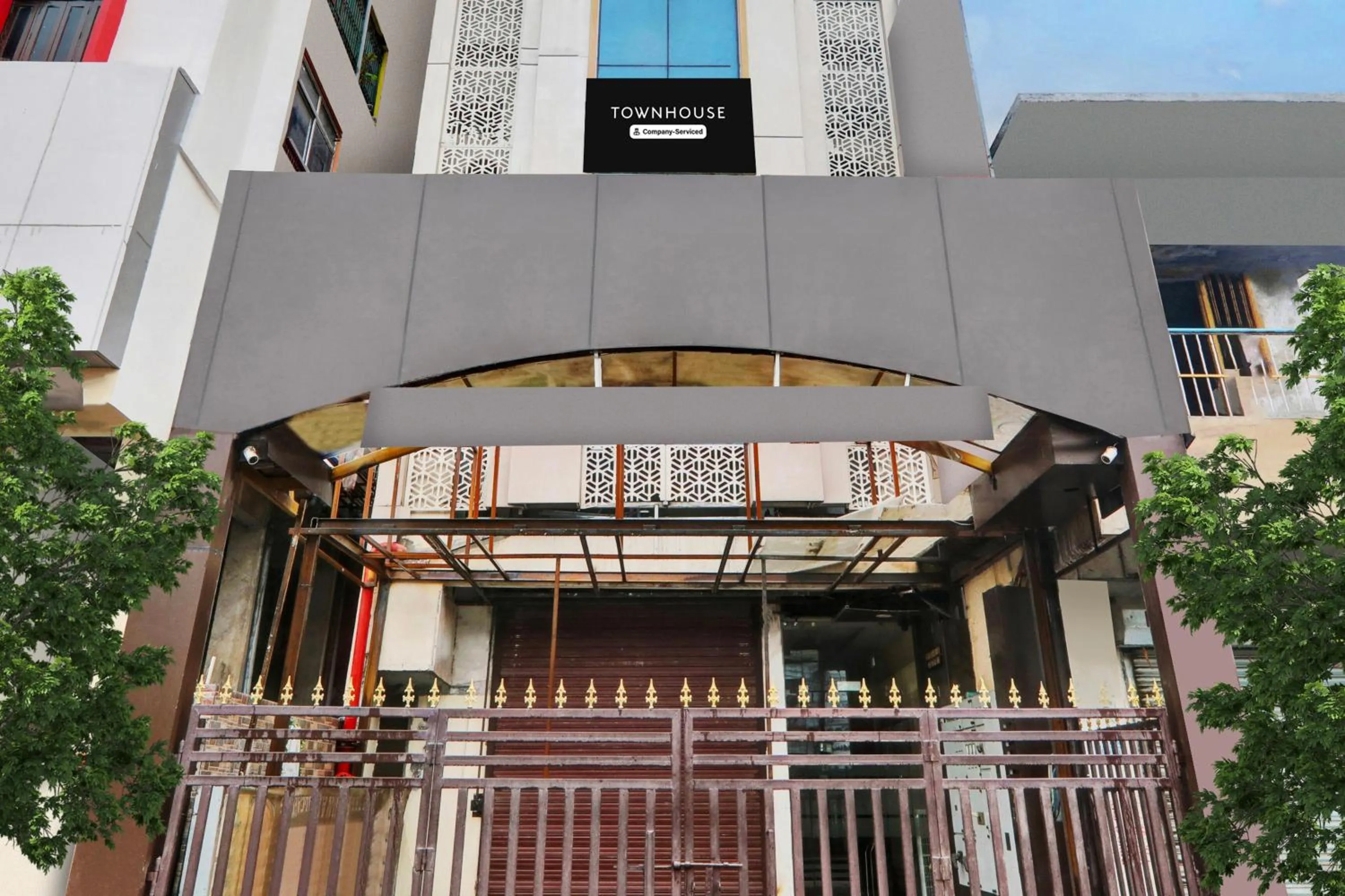 Facade/entrance in Super Townhouse Kankarbagh Formerly Kunwar Alcajars