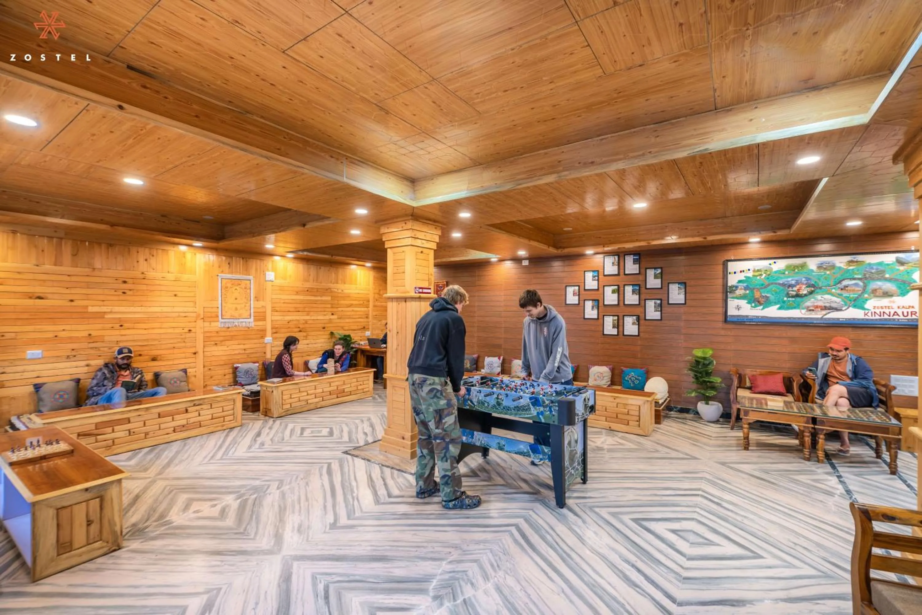 Restaurant/places to eat in Zostel Kalpa