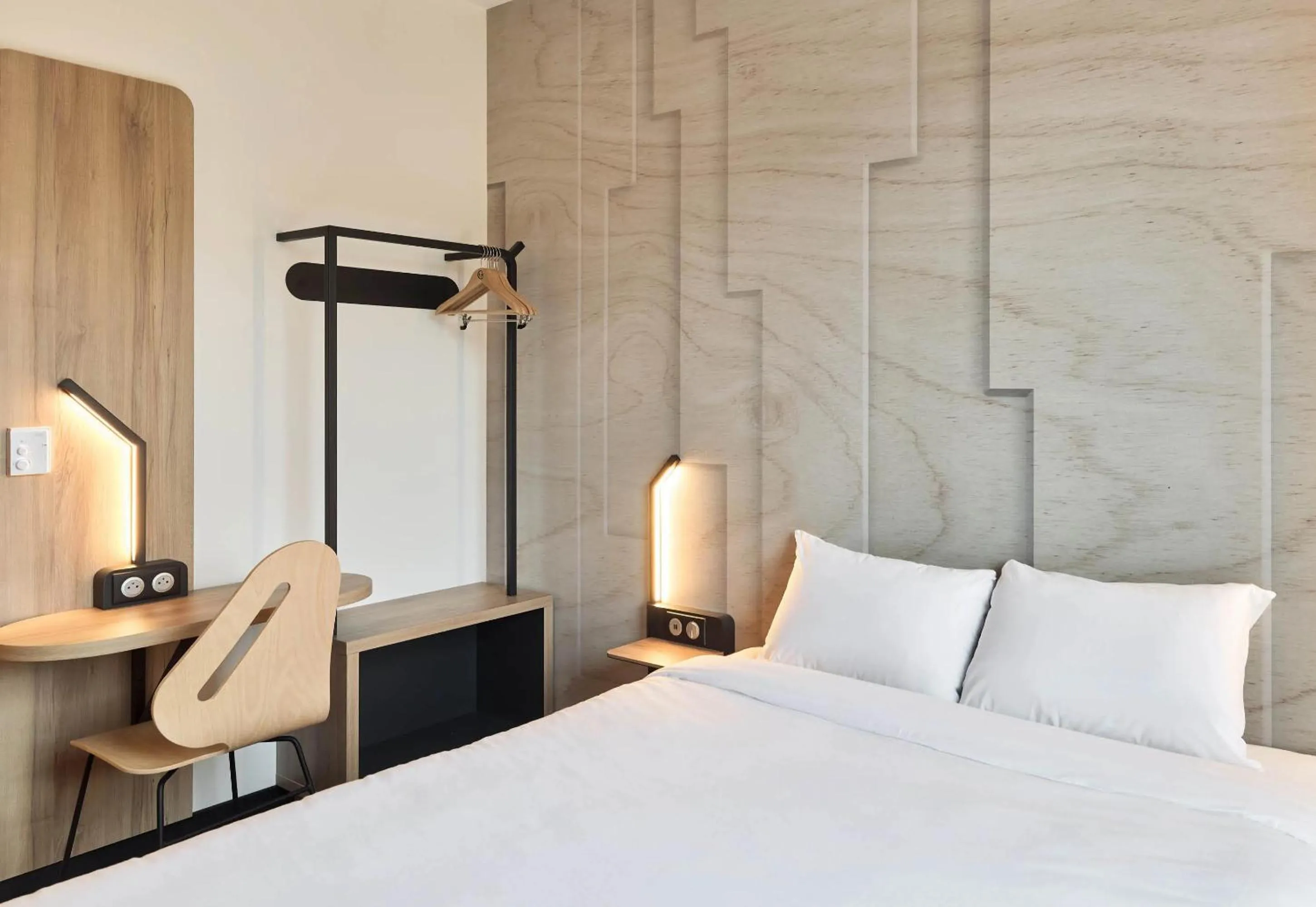 Bedroom, Bed in B&B HOTEL Brest Porte de Gouesnou