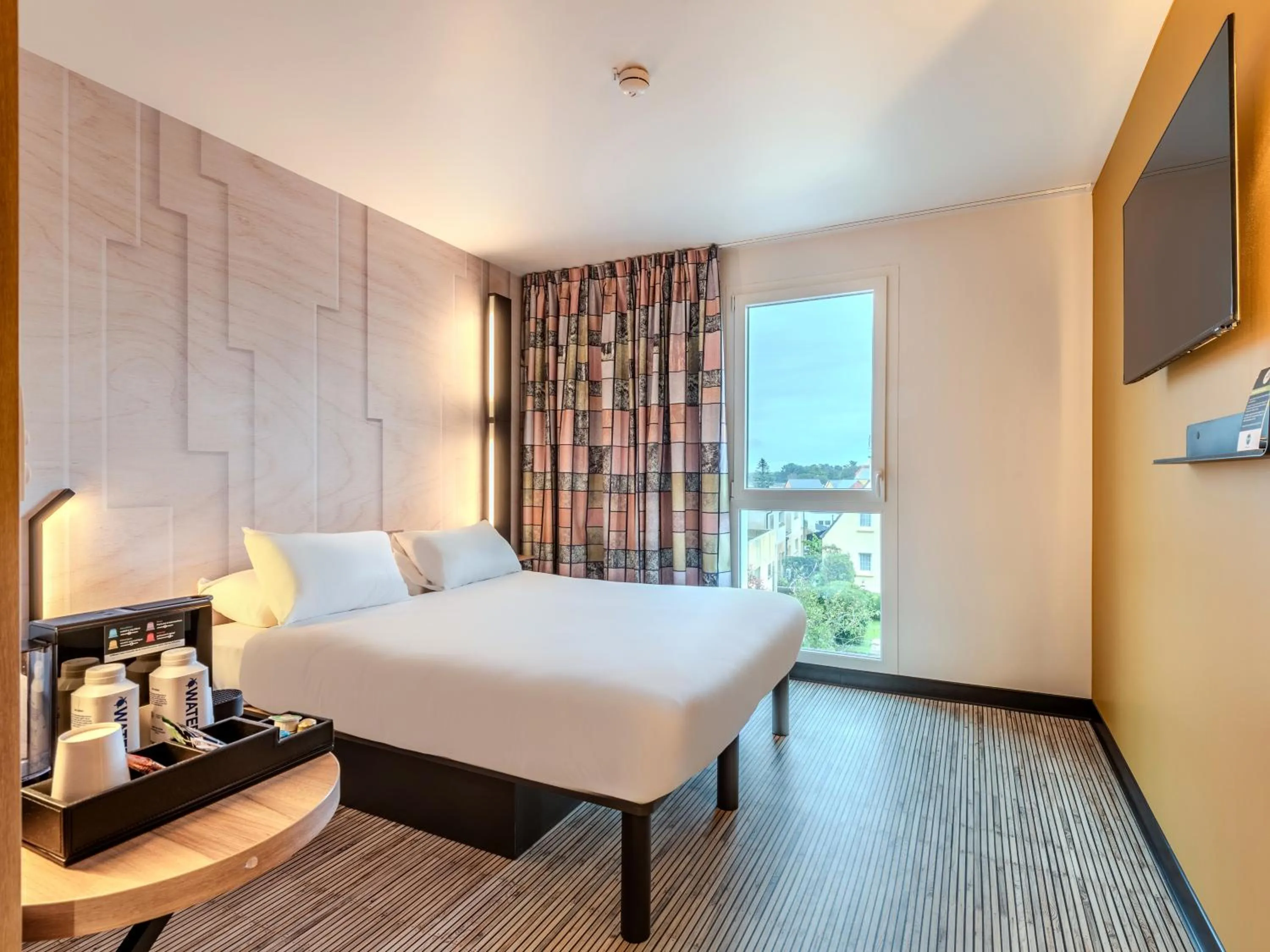 Bedroom, Bed in B&B HOTEL Brest Porte de Gouesnou