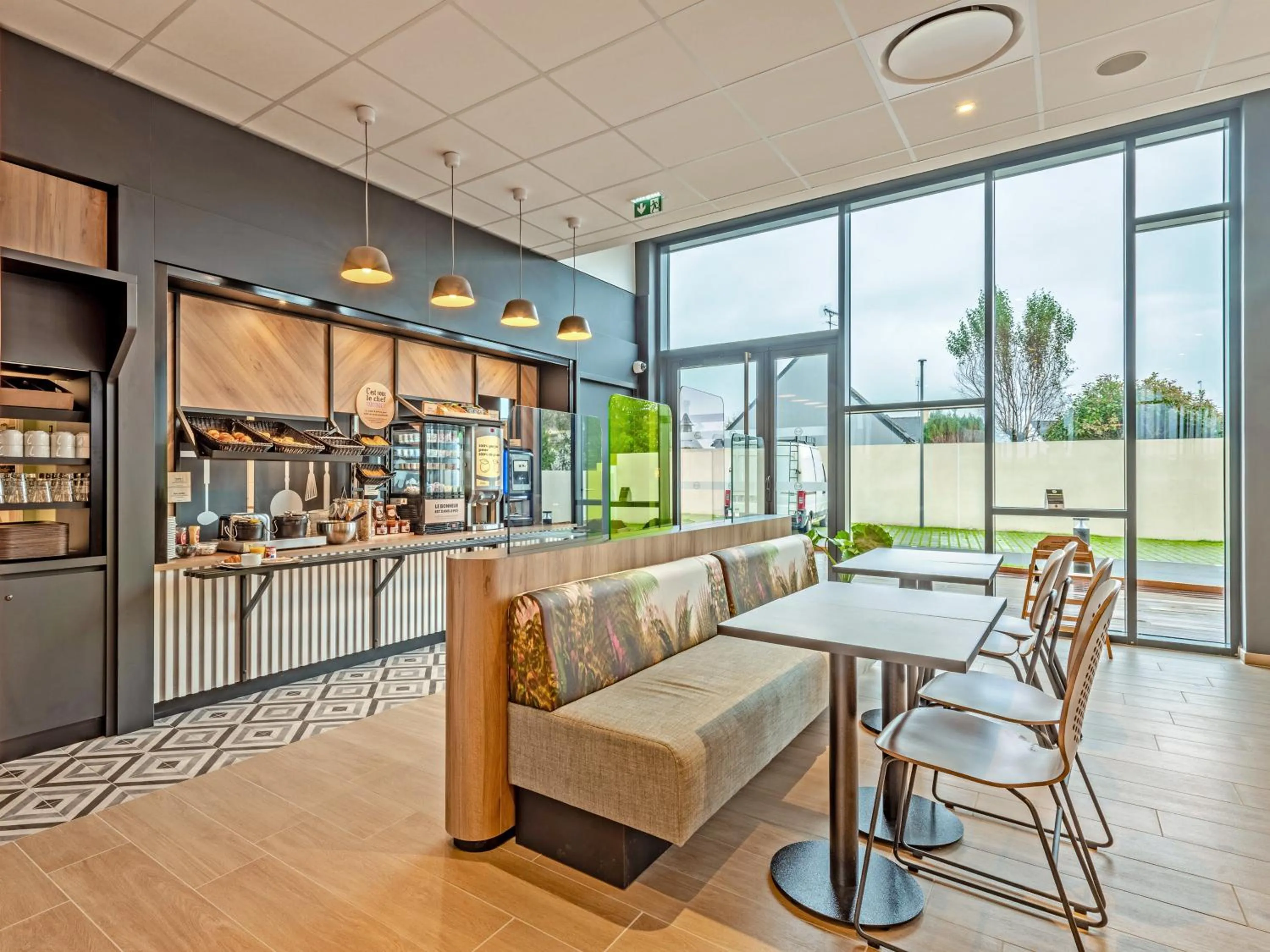 Living room in B&B HOTEL Brest Porte de Gouesnou