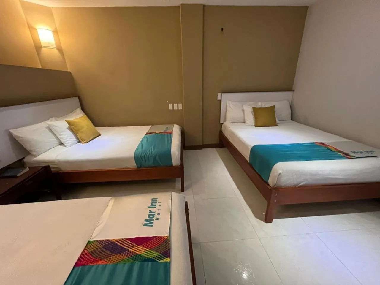 Bed in Mar Inn Hotel