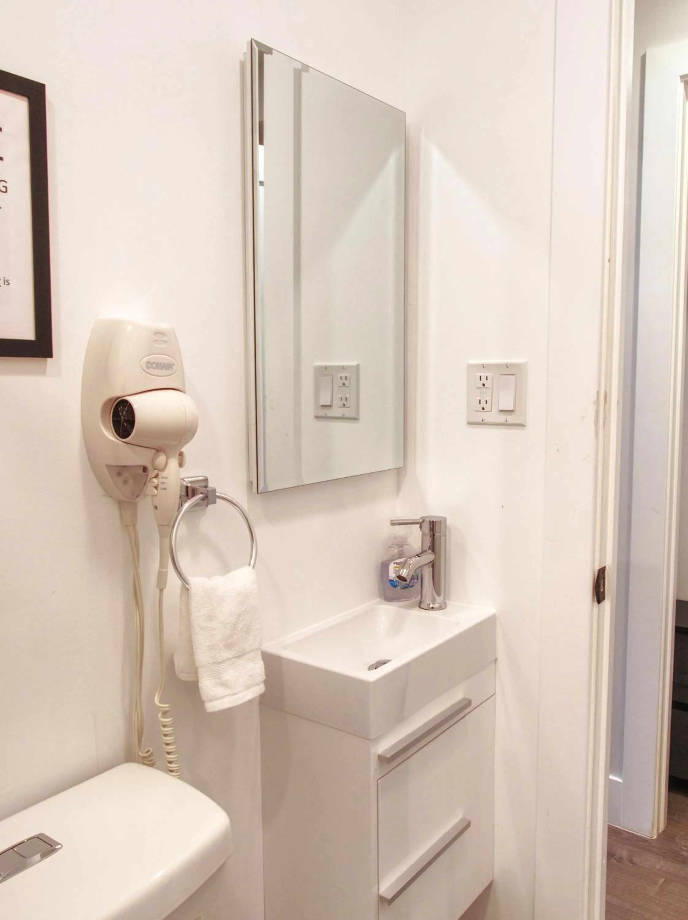 Bathroom in Vermont Suites