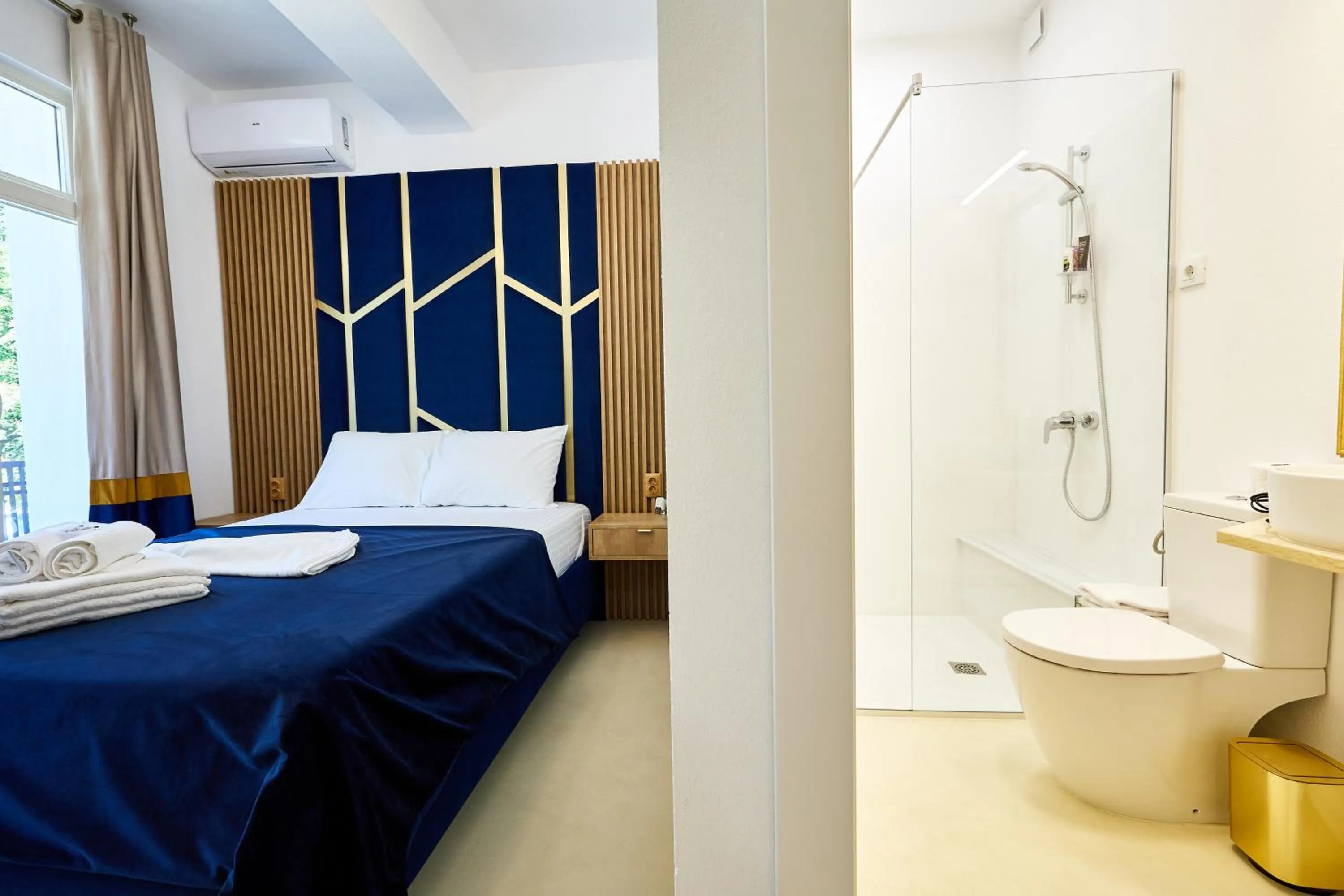 Bed in Carol Park View