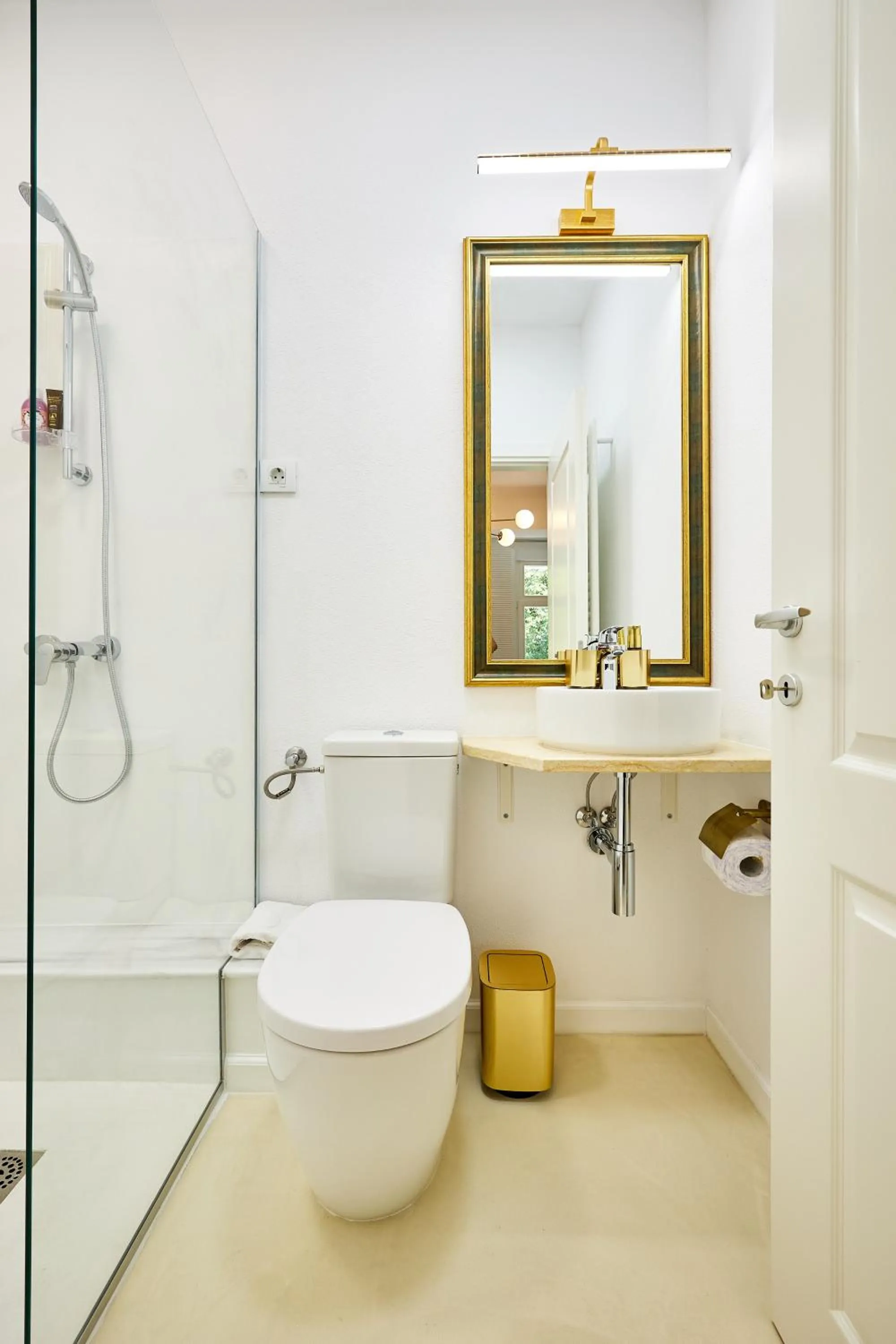 Bathroom in Carol Park View