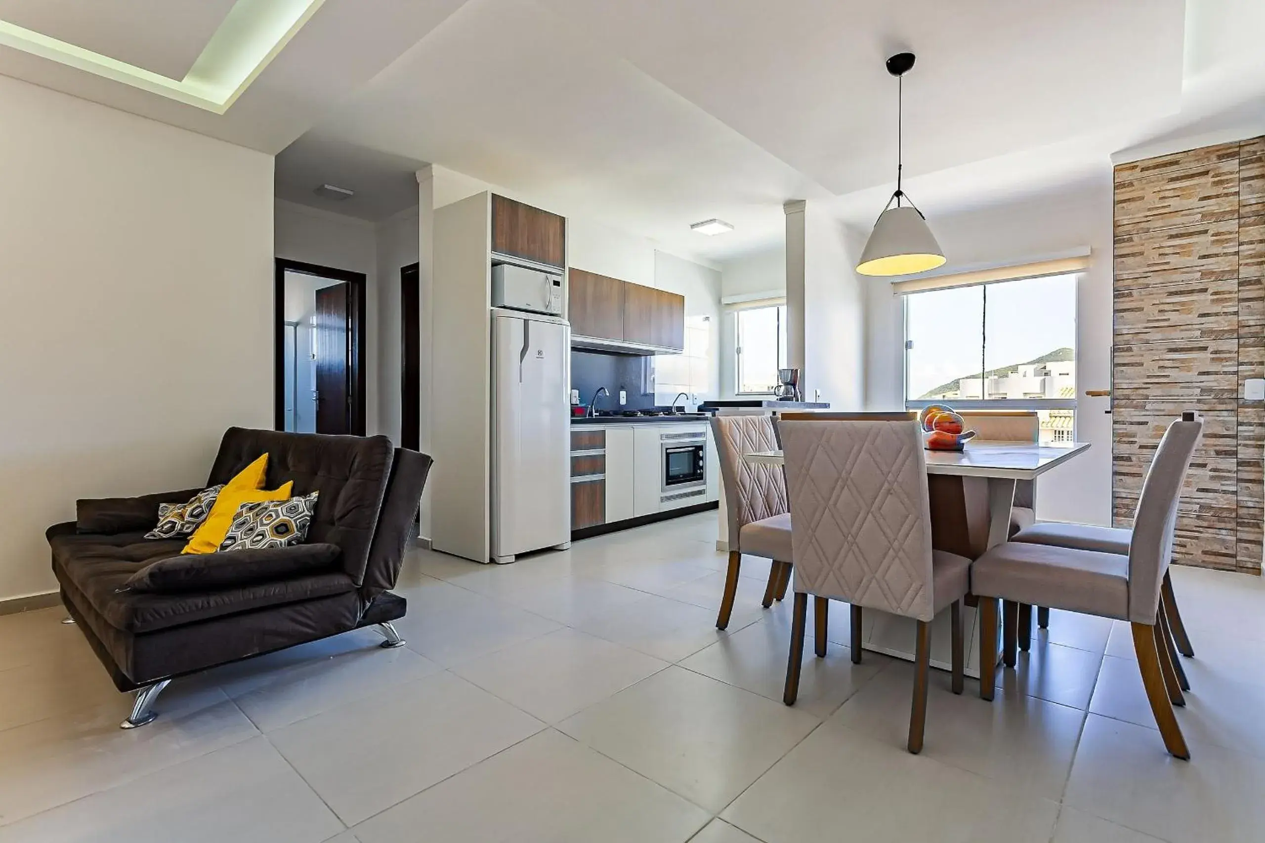 Ingleses Sul, apto amplo e confortável - TER301 Ingleses Sul, apto amplo e confortável - TER301