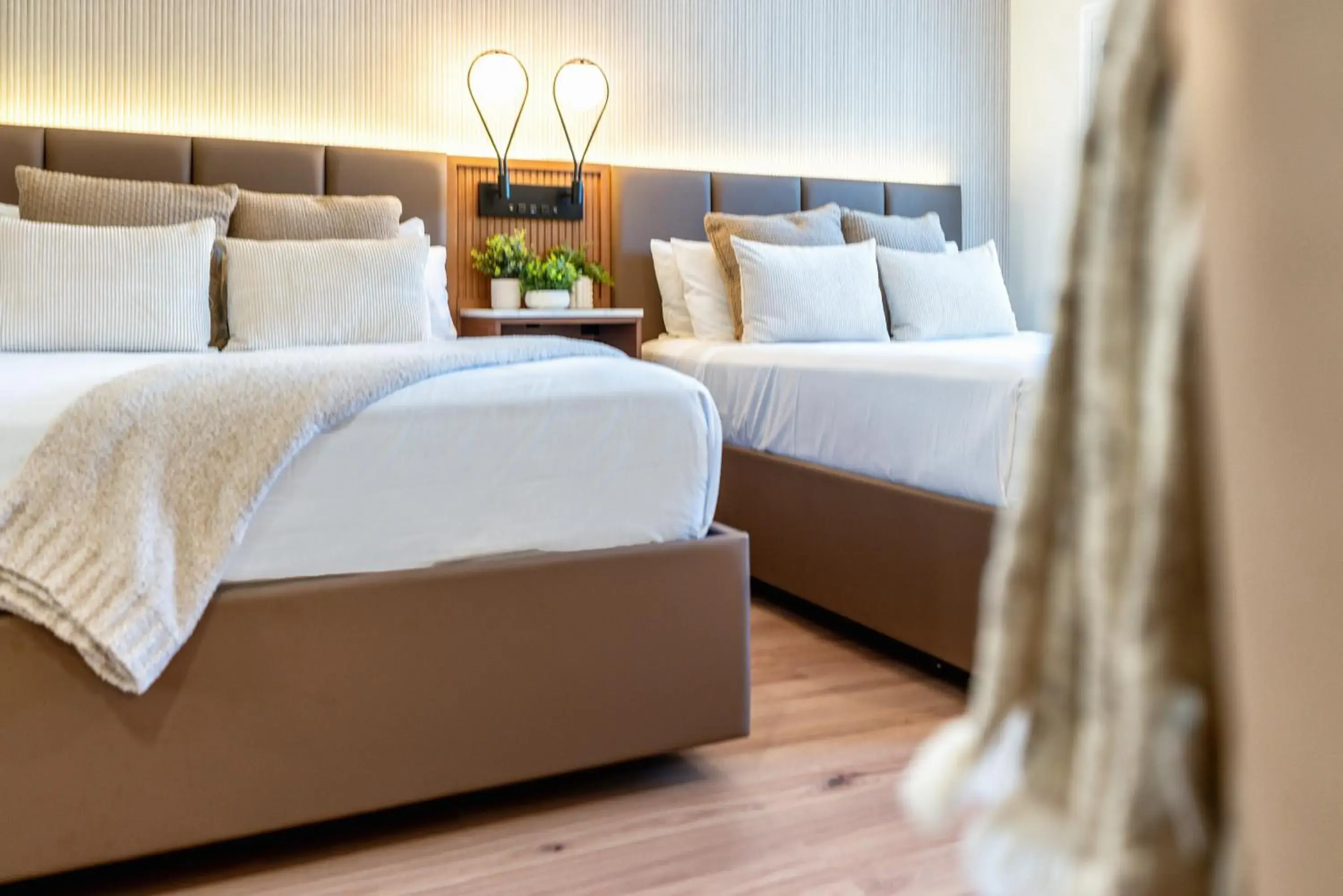 Superior Queen Room in LYFE INN & SUITES by AGA - Beverly Hills Superior Queen Room in LYFE INN & SUITES by AGA - Beverly Hills