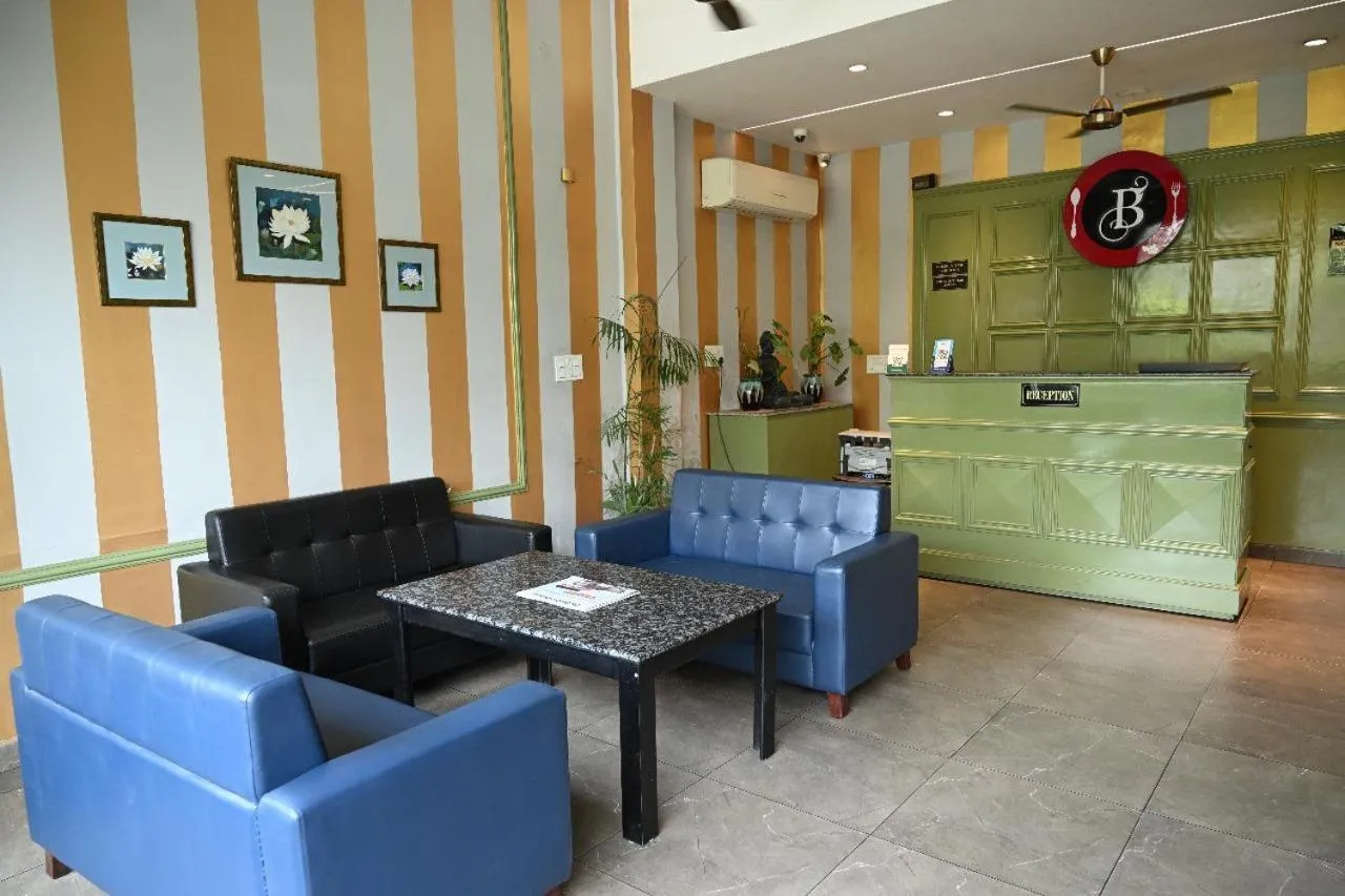 Property building in Hotel Golden Fern