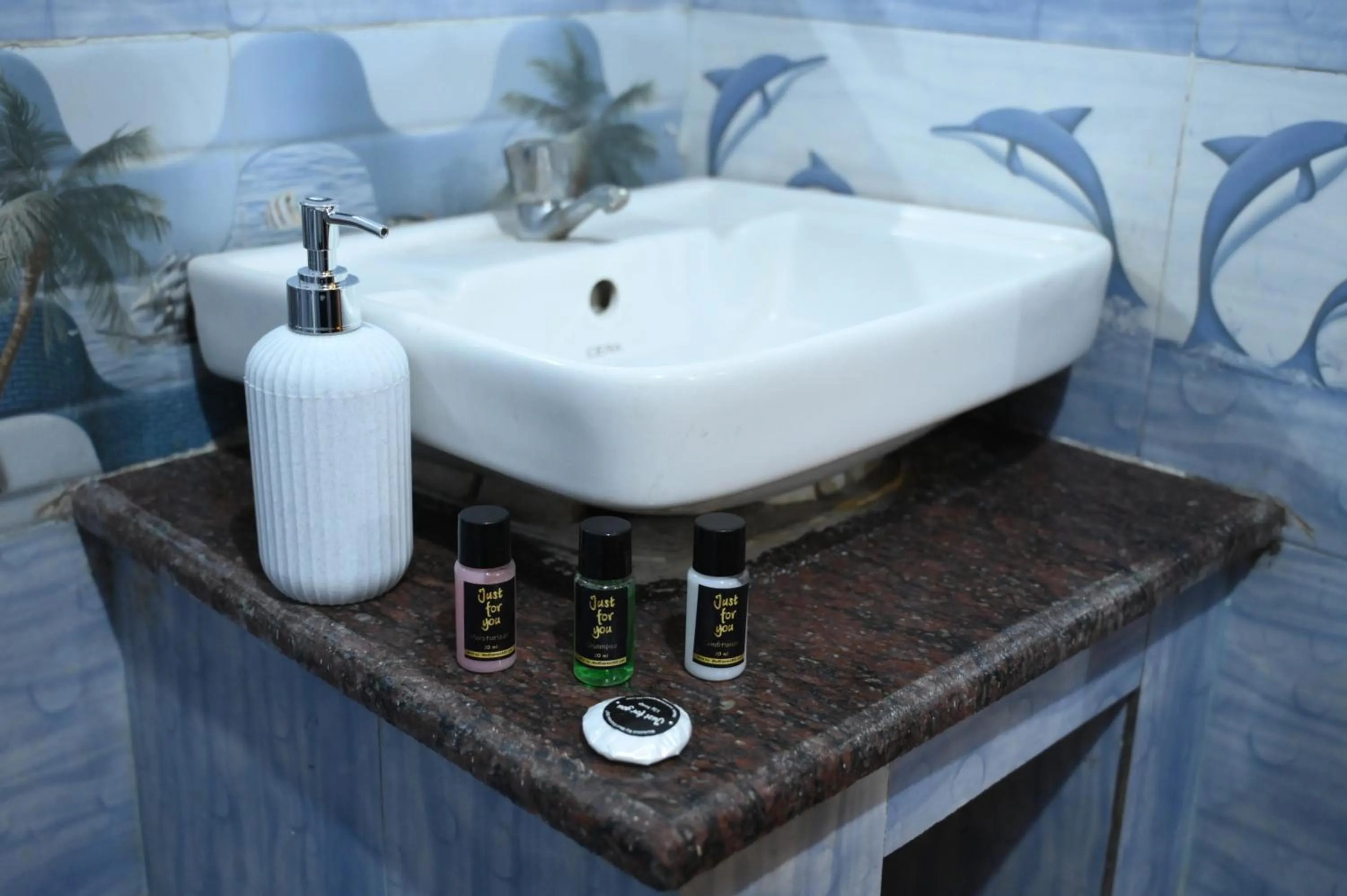 Bathroom in Dee Dash Inn