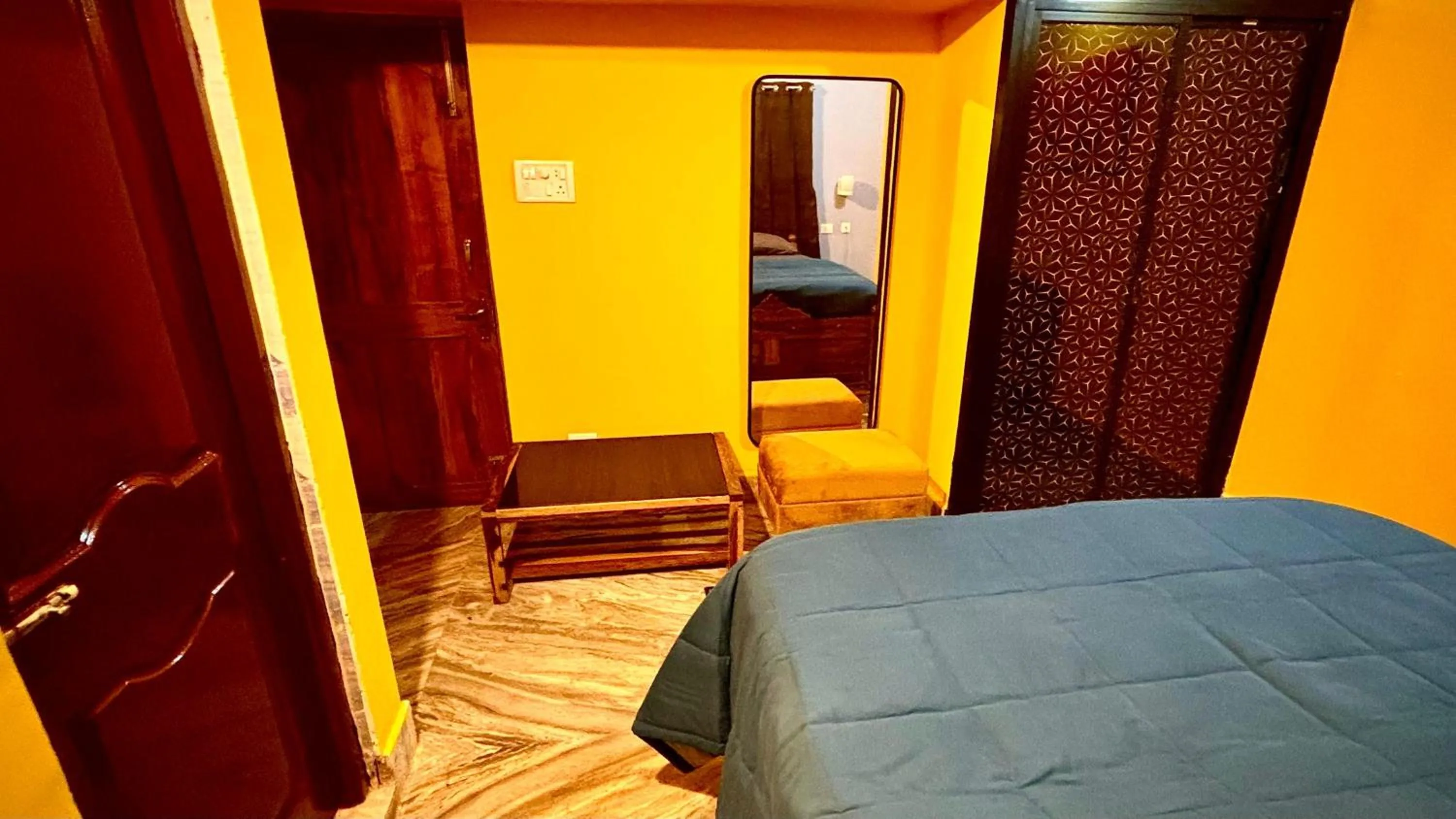 Bedroom, Bed in Dee Dash Inn