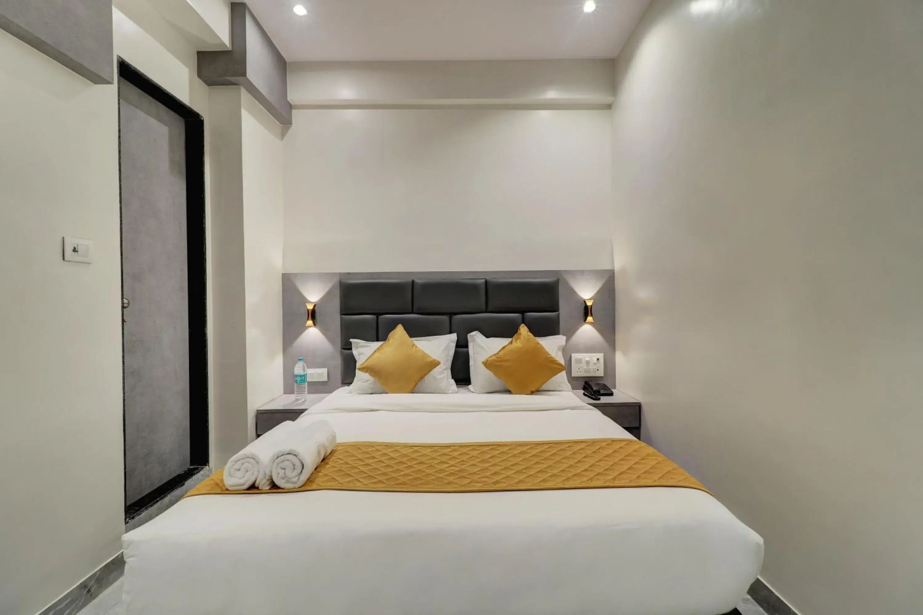 Standard Double Room in Hotel Enigma Inn Standard Double Room in Hotel Enigma Inn