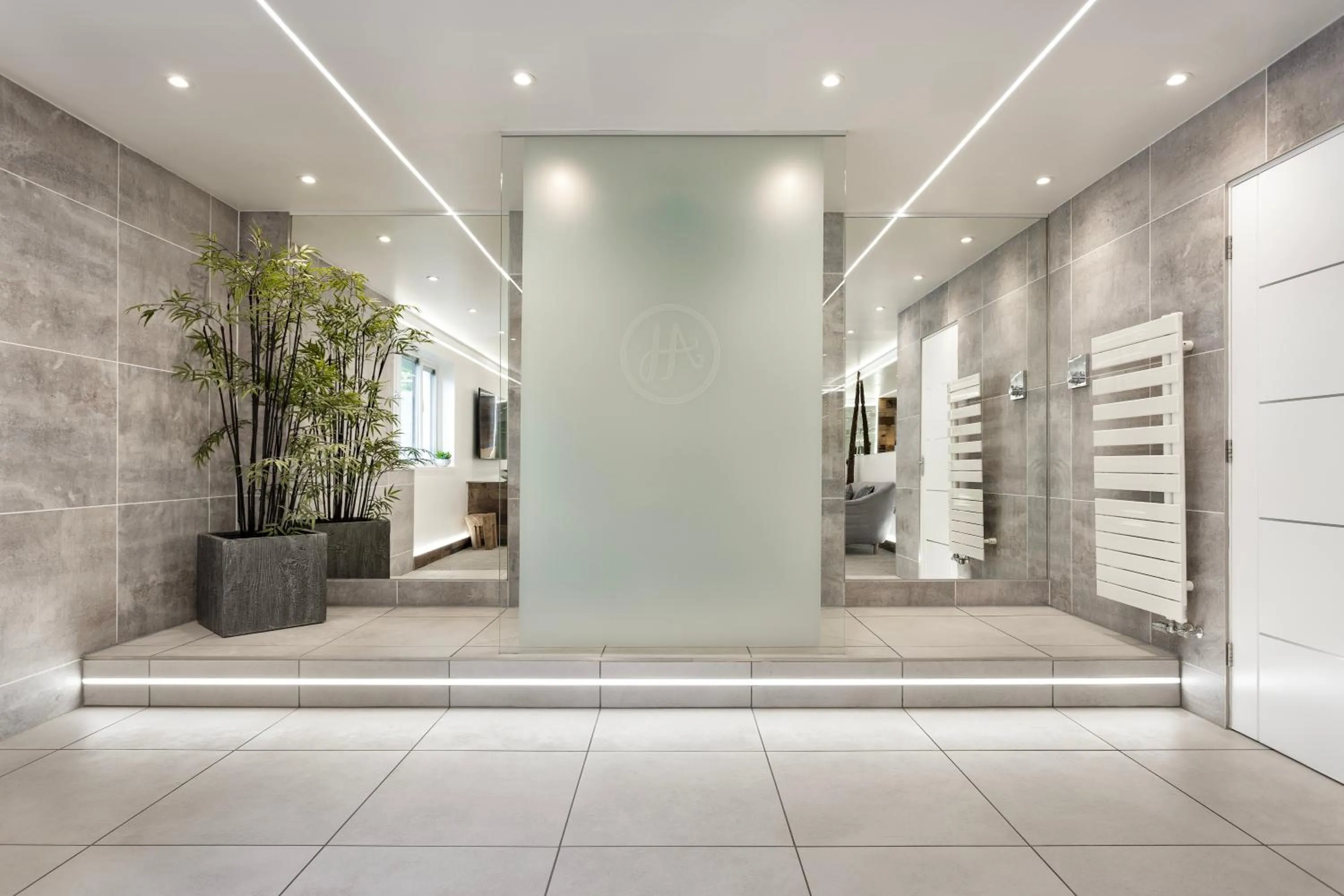 Aphrodites Group - Luxury Hot Tub Suites in Central Lake District!