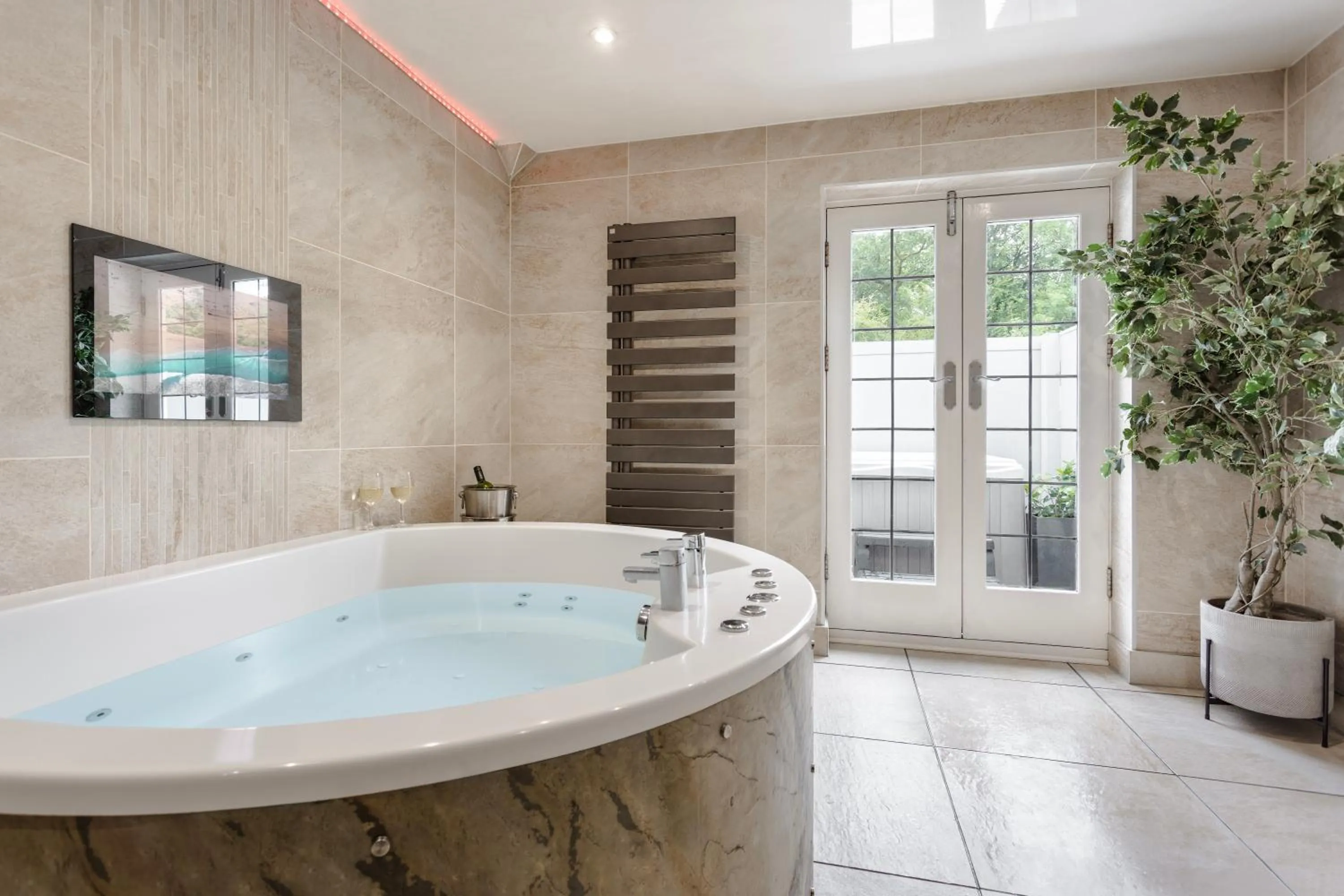 Aphrodites Group - Luxury Hot Tub Suites in Central Lake District!
