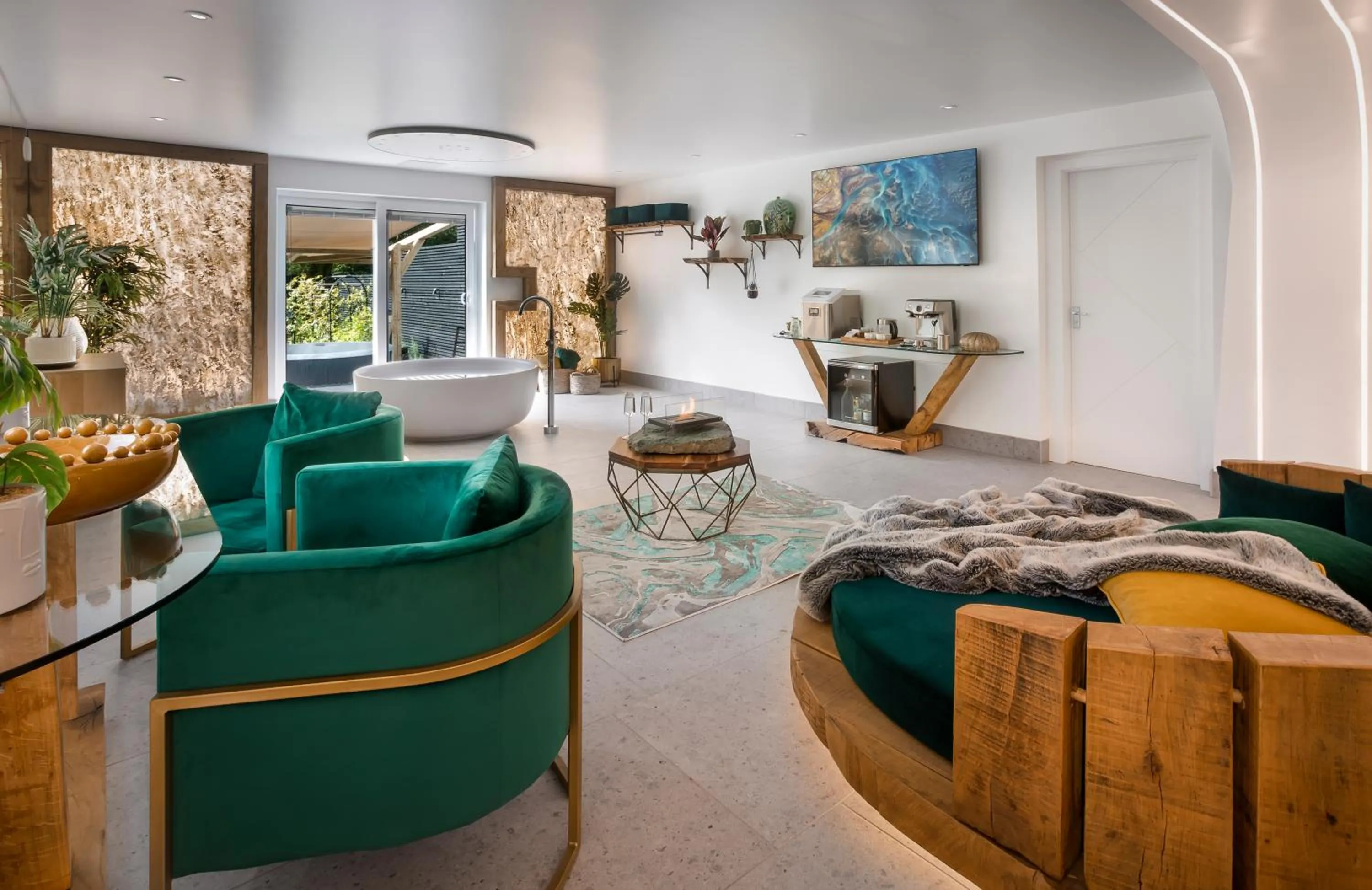 Aphrodites Group - Luxury Hot Tub Suites in Central Lake District!