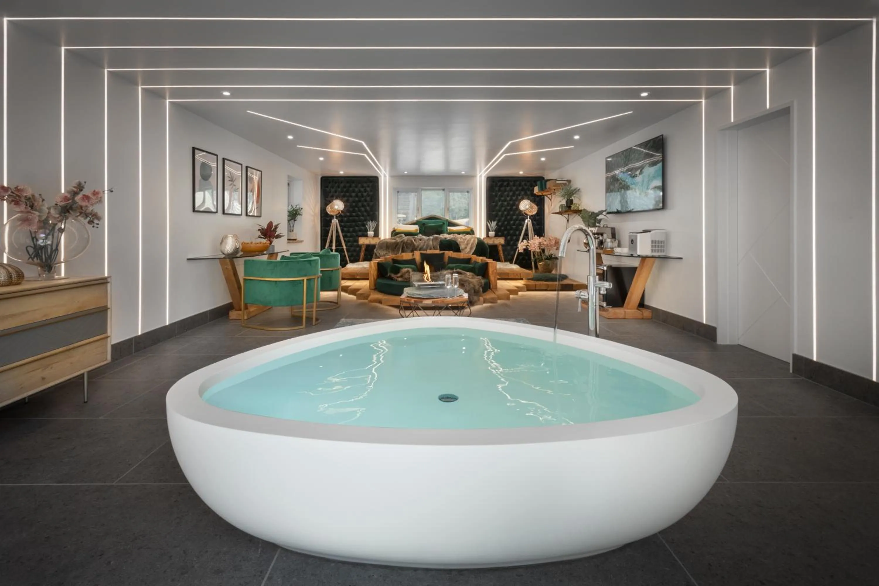 Aphrodites Group - Luxury Hot Tub Suites in Central Lake District!