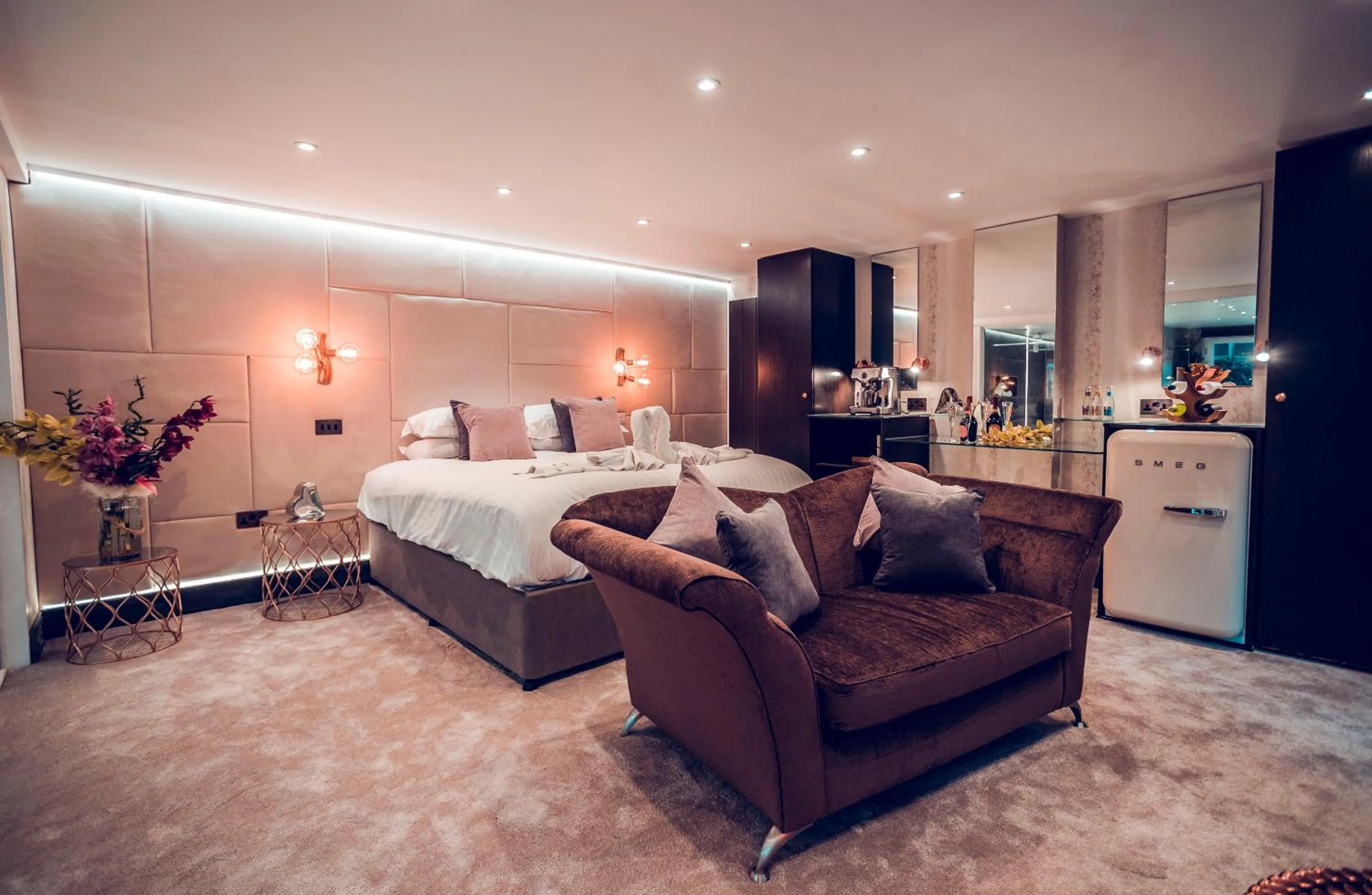 Bed in Aphrodites Group - Luxury Hot Tub Suites in Central Lake District!