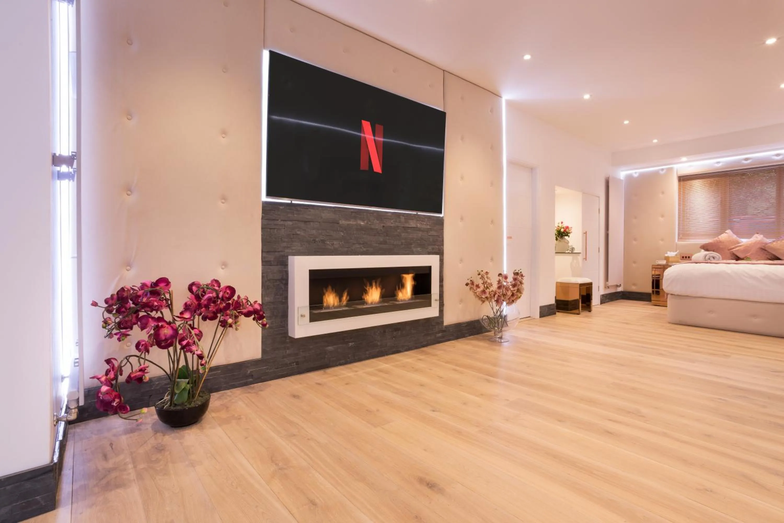 Bed in Aphrodites Group - Luxury Hot Tub Suites in Central Lake District!