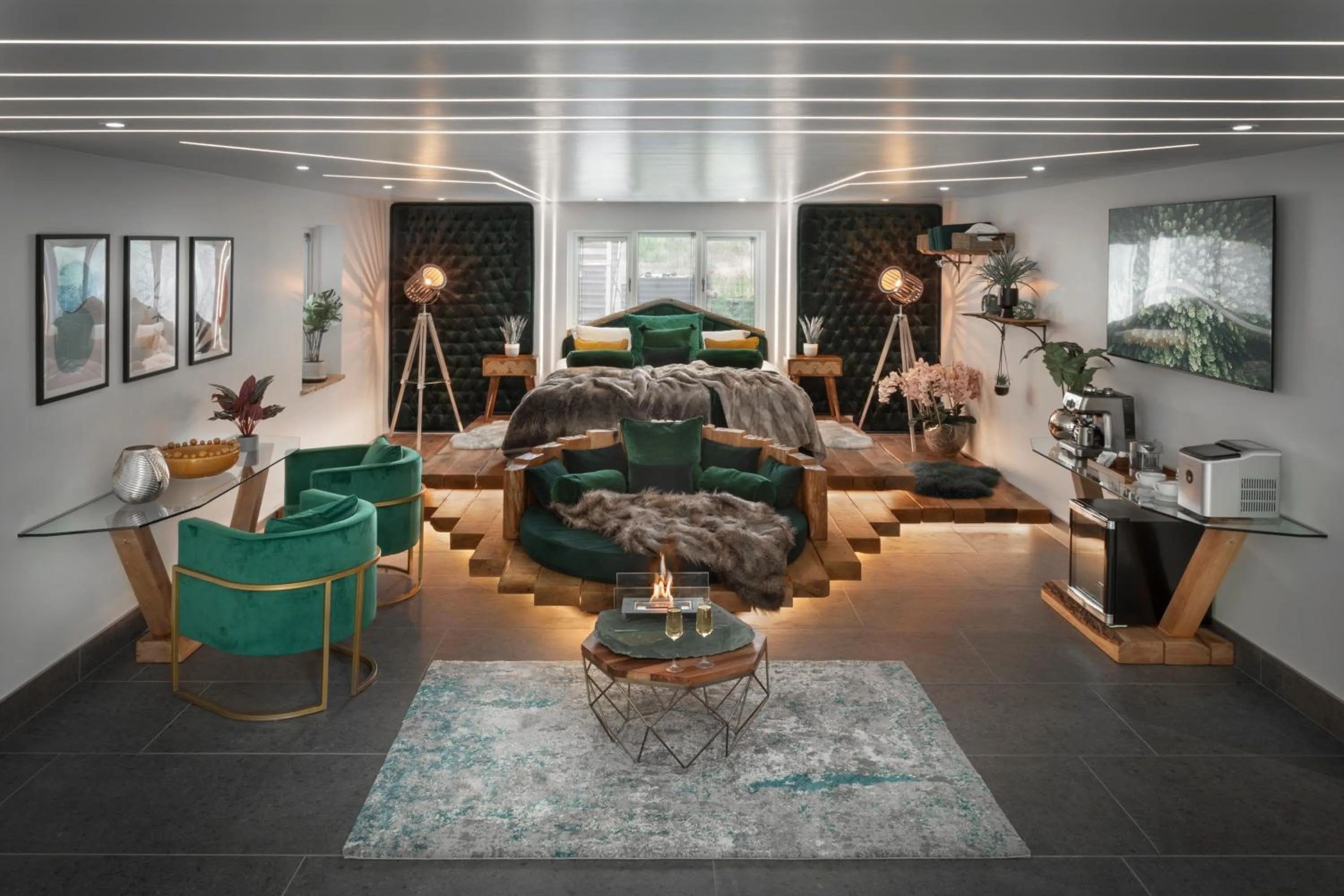 Aphrodites Group - Luxury Hot Tub Suites in Central Lake District!