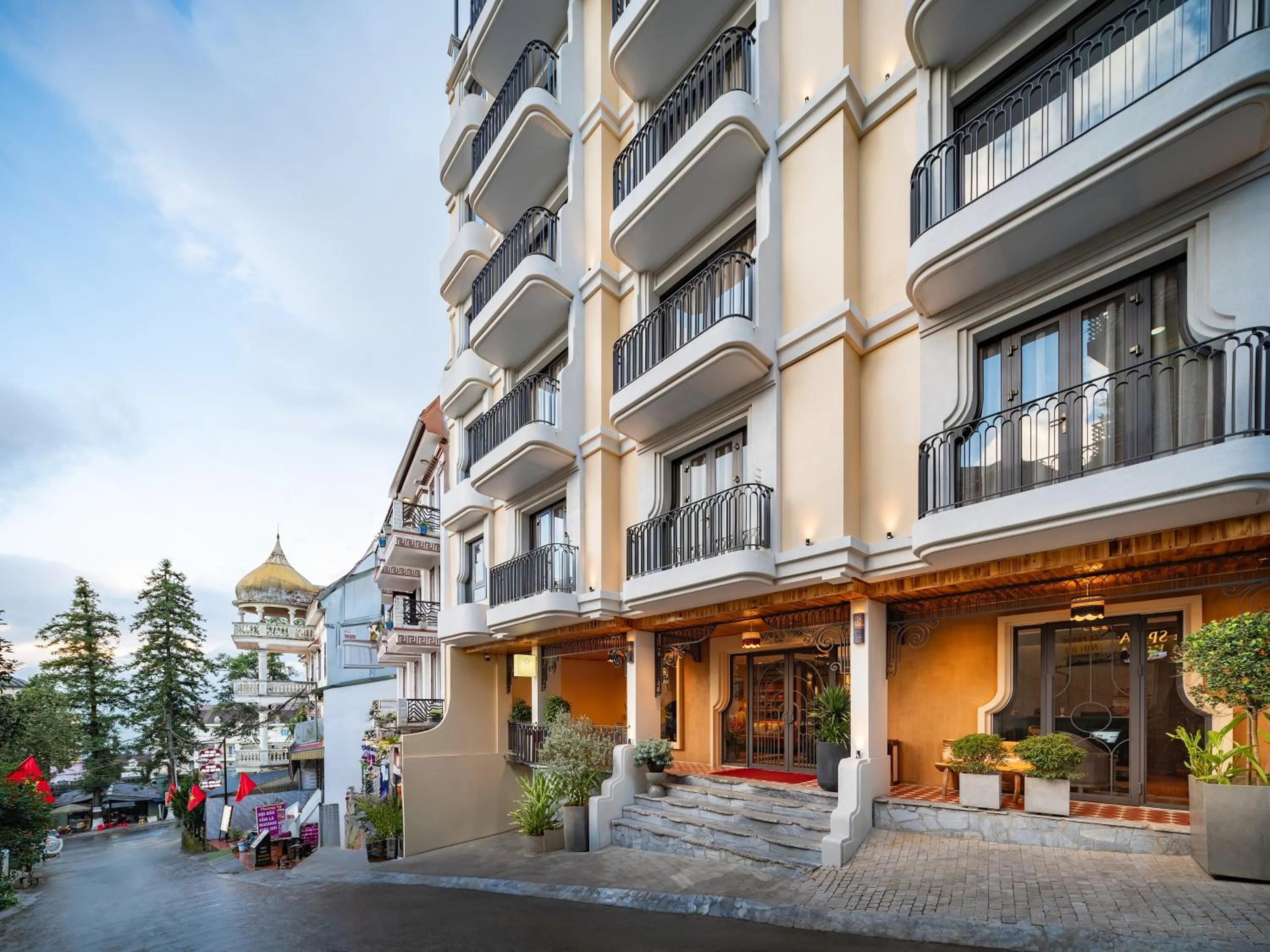 Property building in Azalea Sapa Hotel