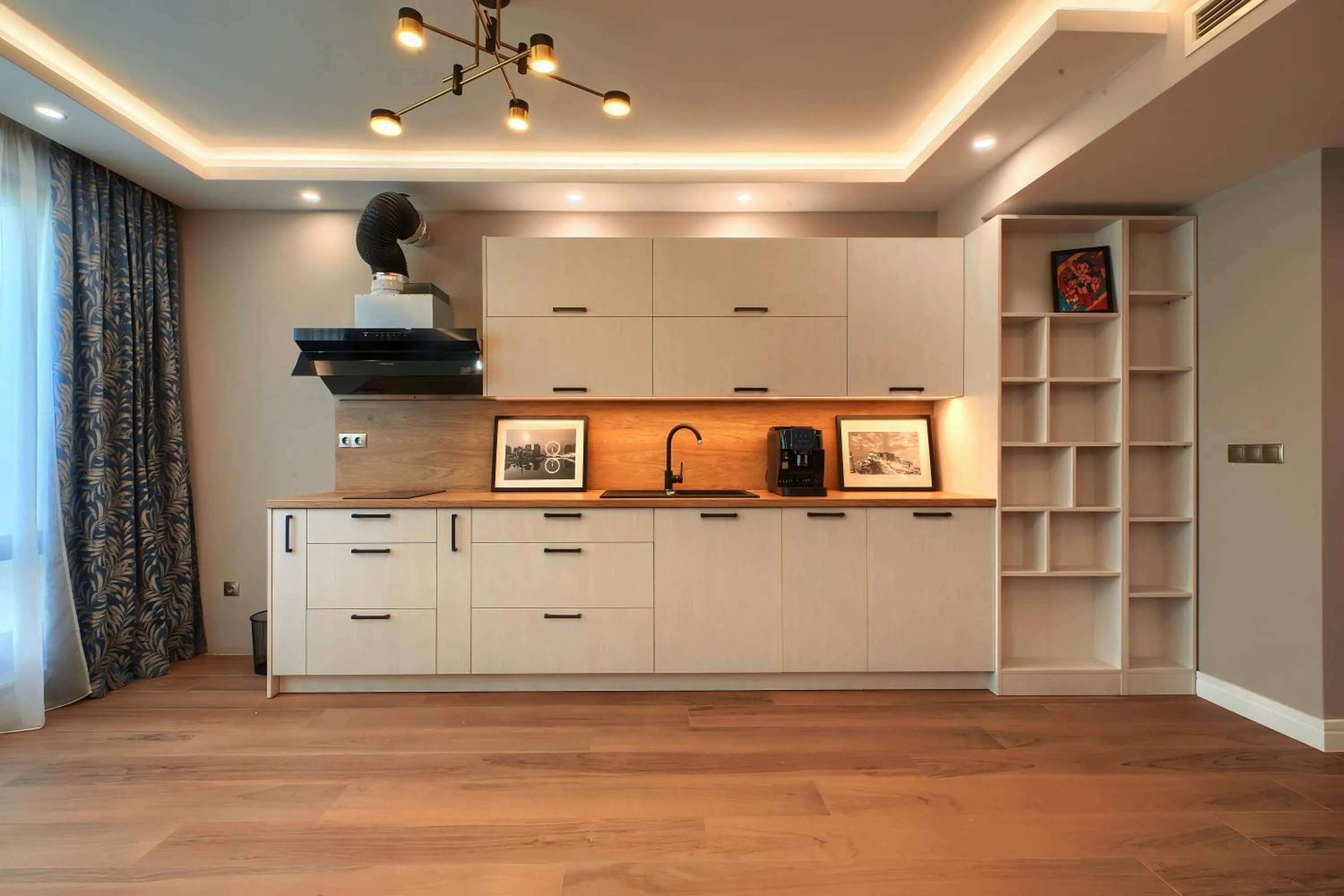 Coffee/tea facilities in Aurora Sofia