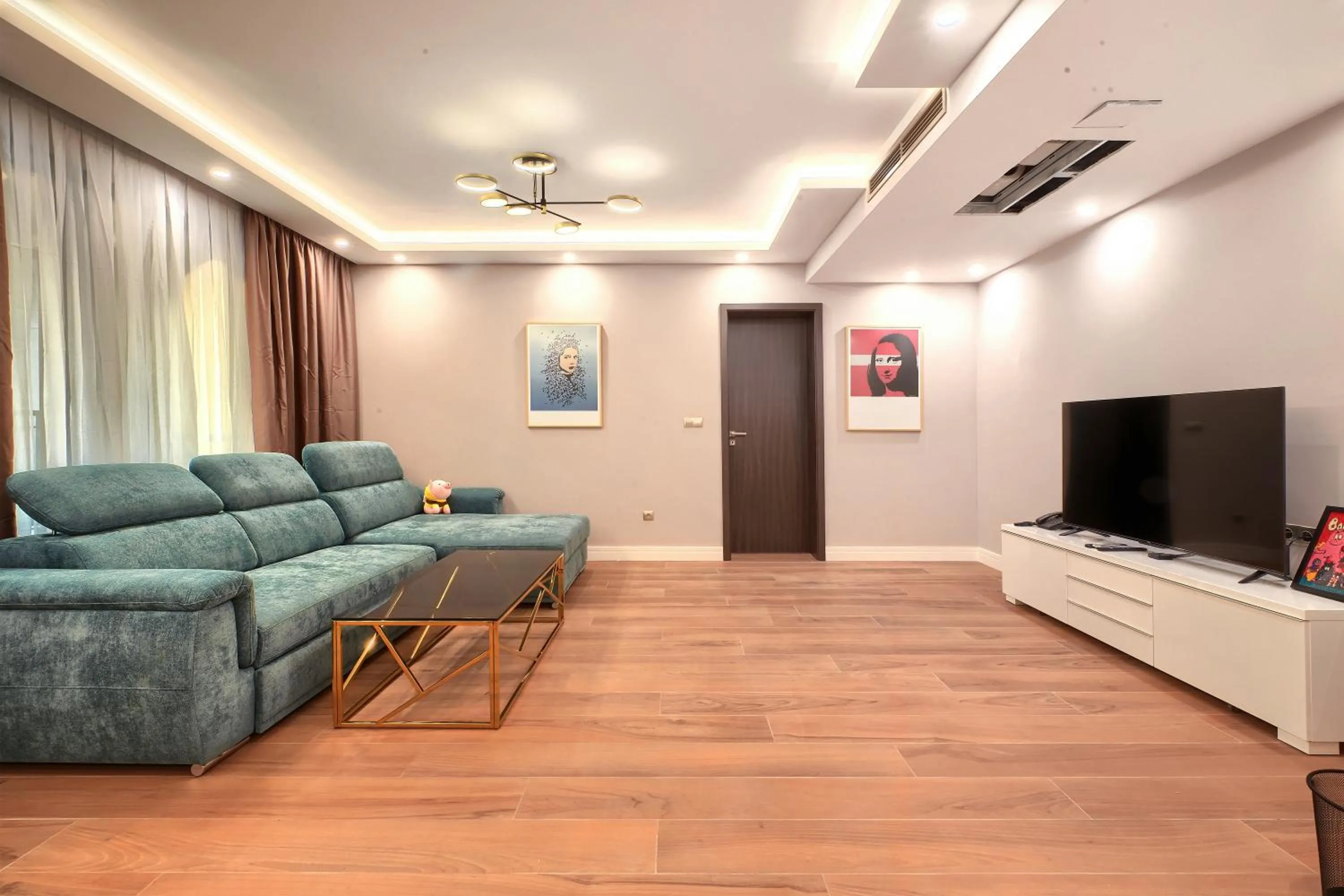 TV and multimedia in Aurora Sofia