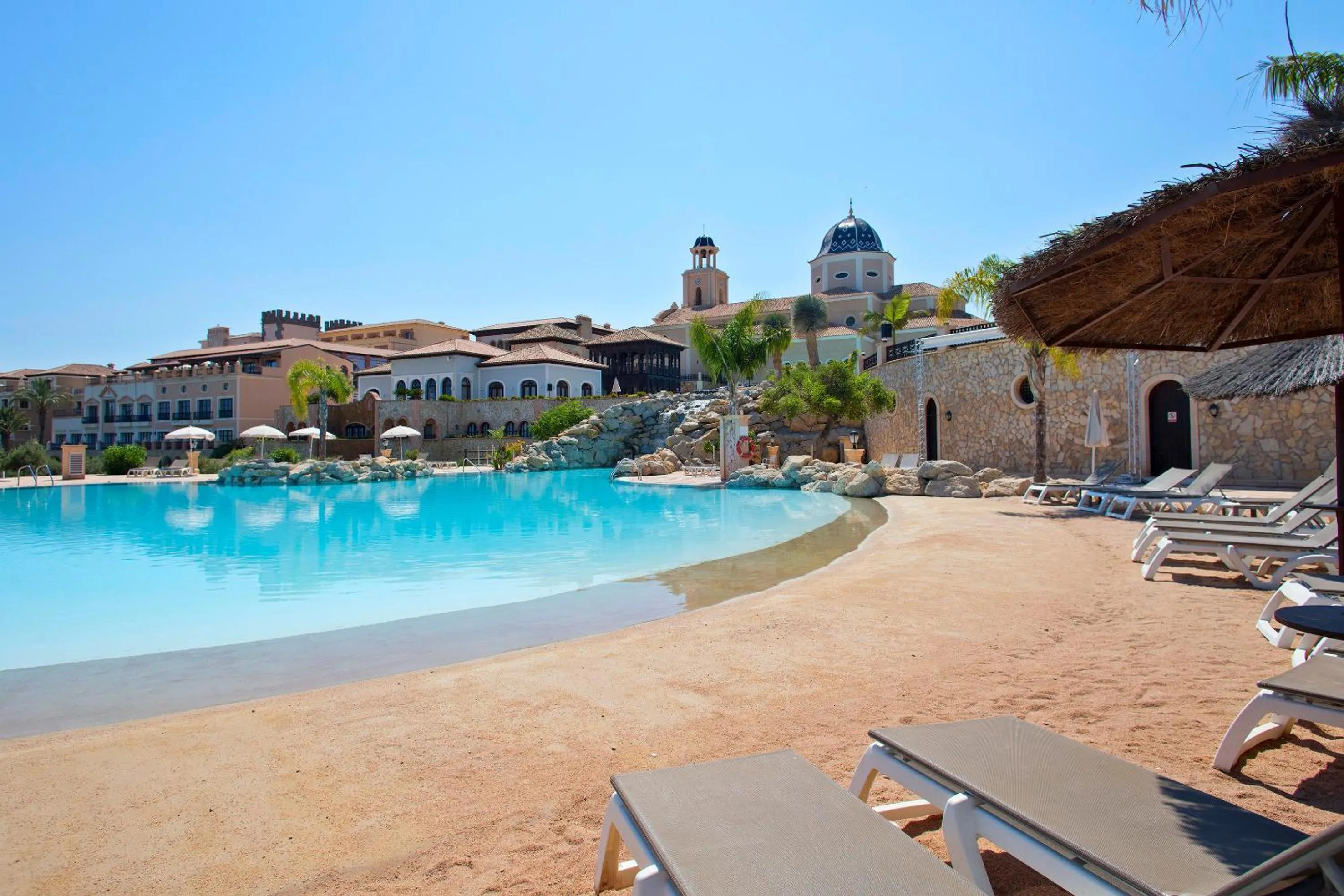 Beach in Melia Villaitana
