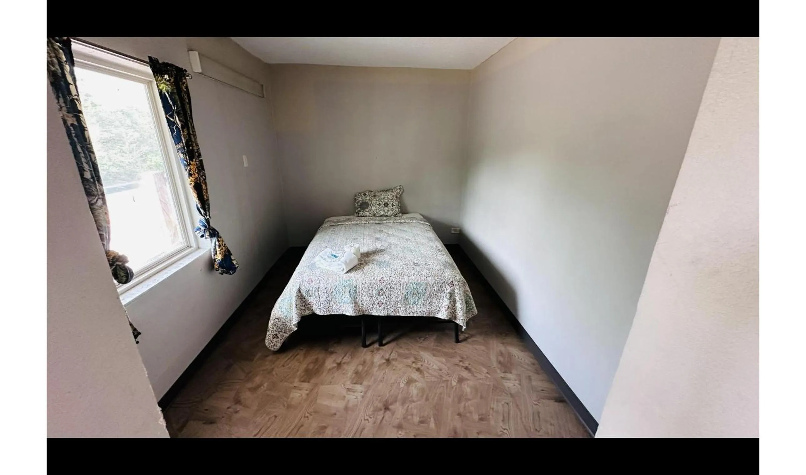 Bedroom in Hallmark Inn By OYO Fort Wayne