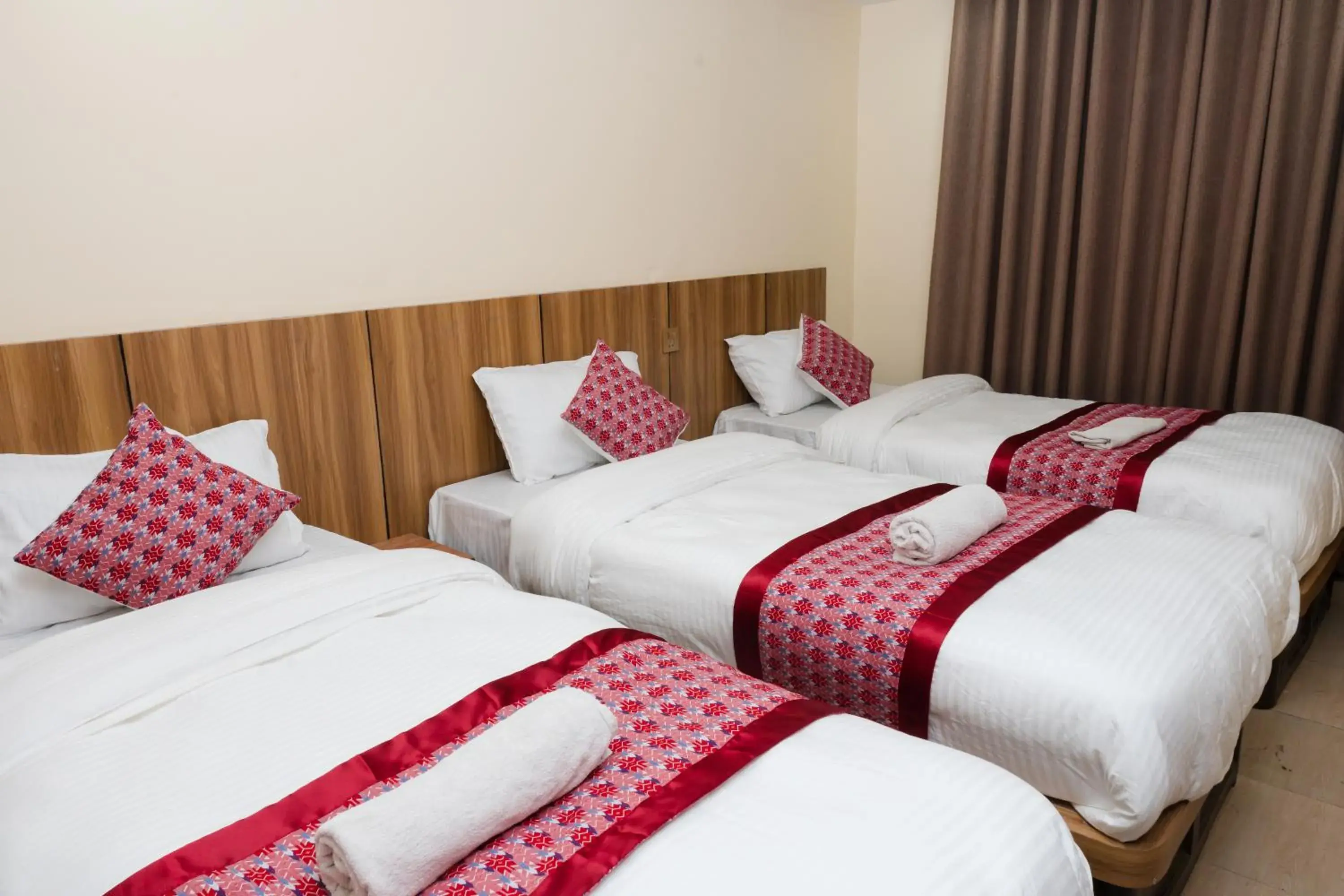 Standard Triple Room in Rightway Hotel & Restaurant Standard Triple Room in Rightway Hotel & Restaurant