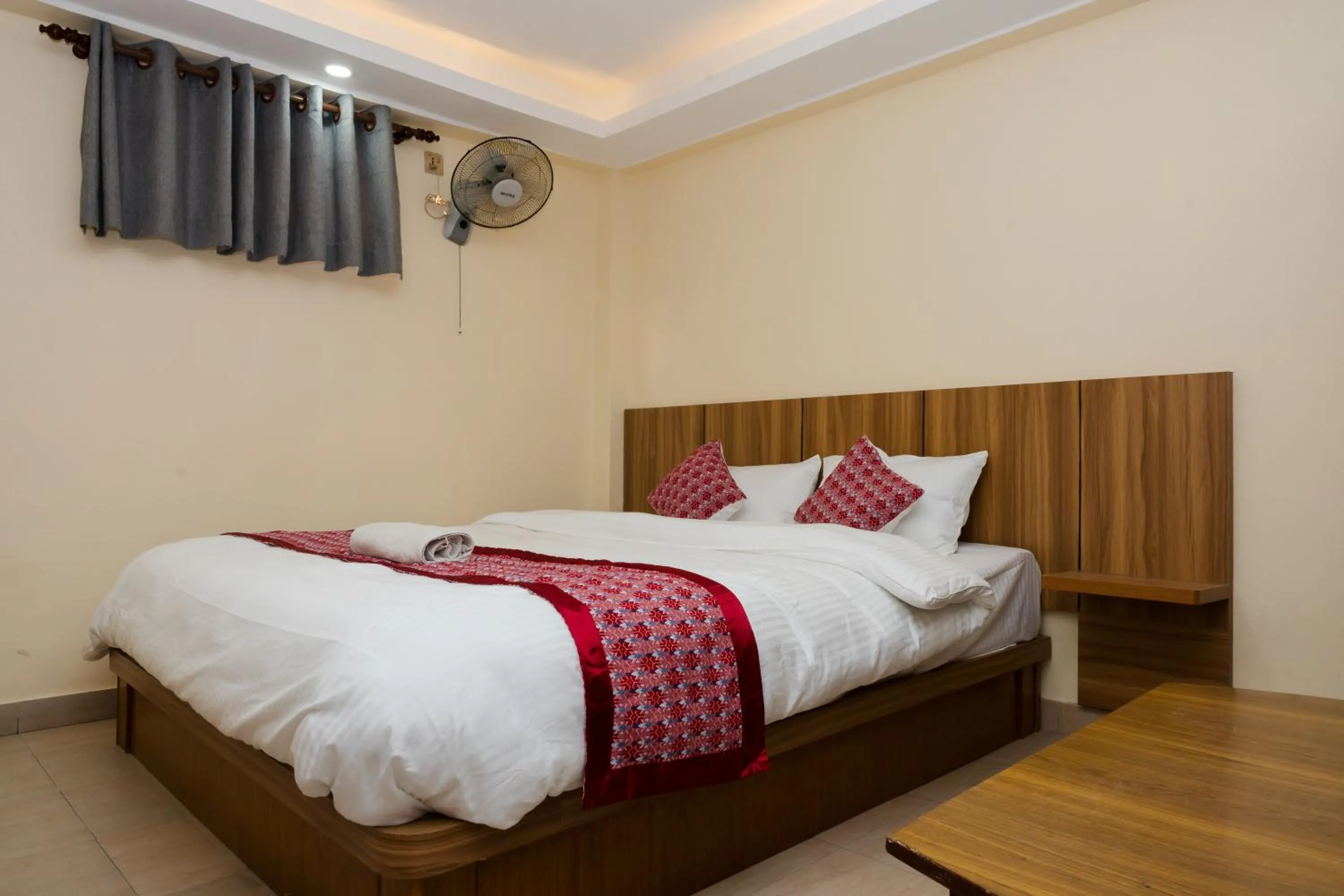 Bed in Rightway Hotel & Restaurant