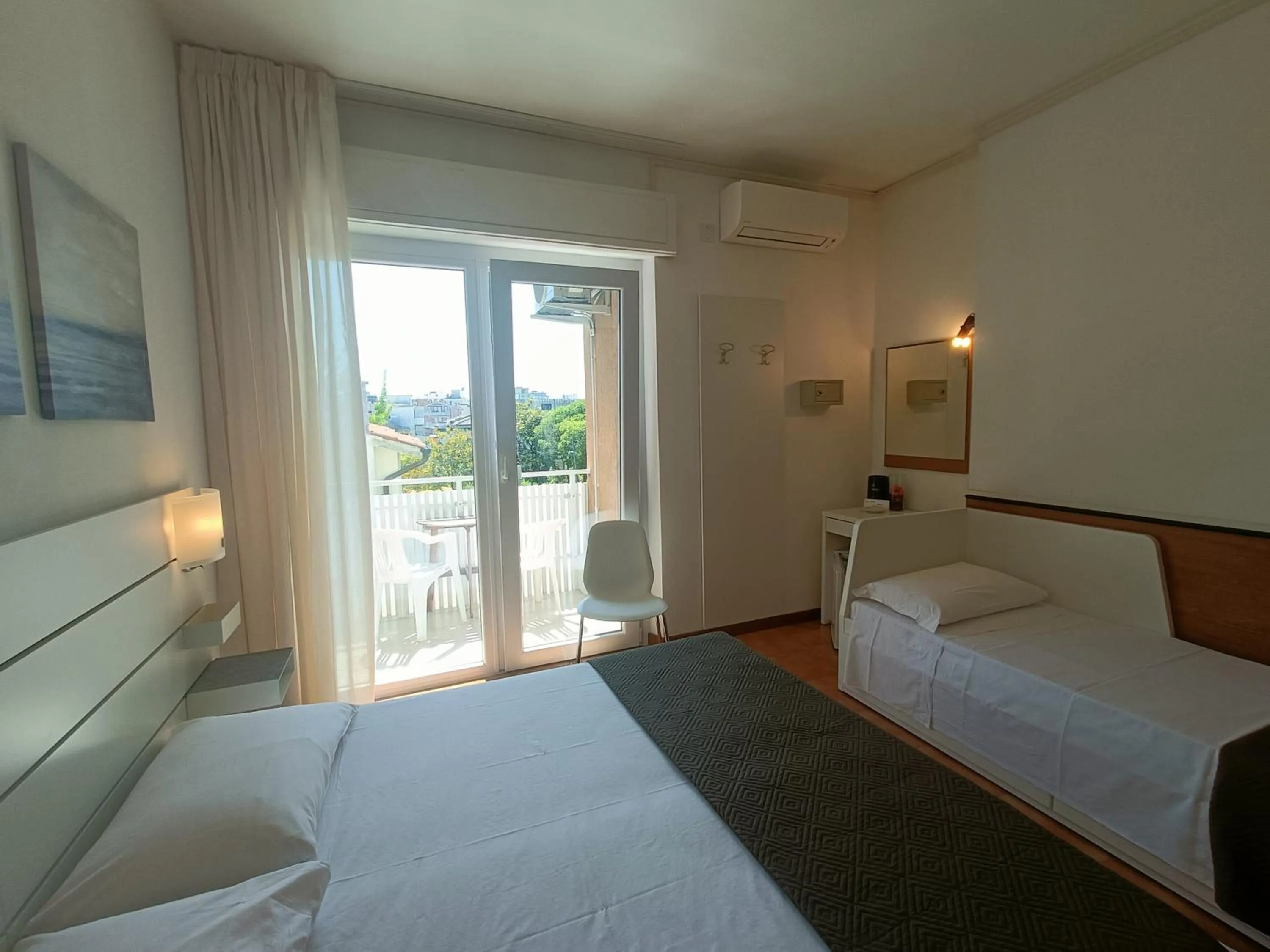 Photo of the whole room, Bed in Hotel Merano