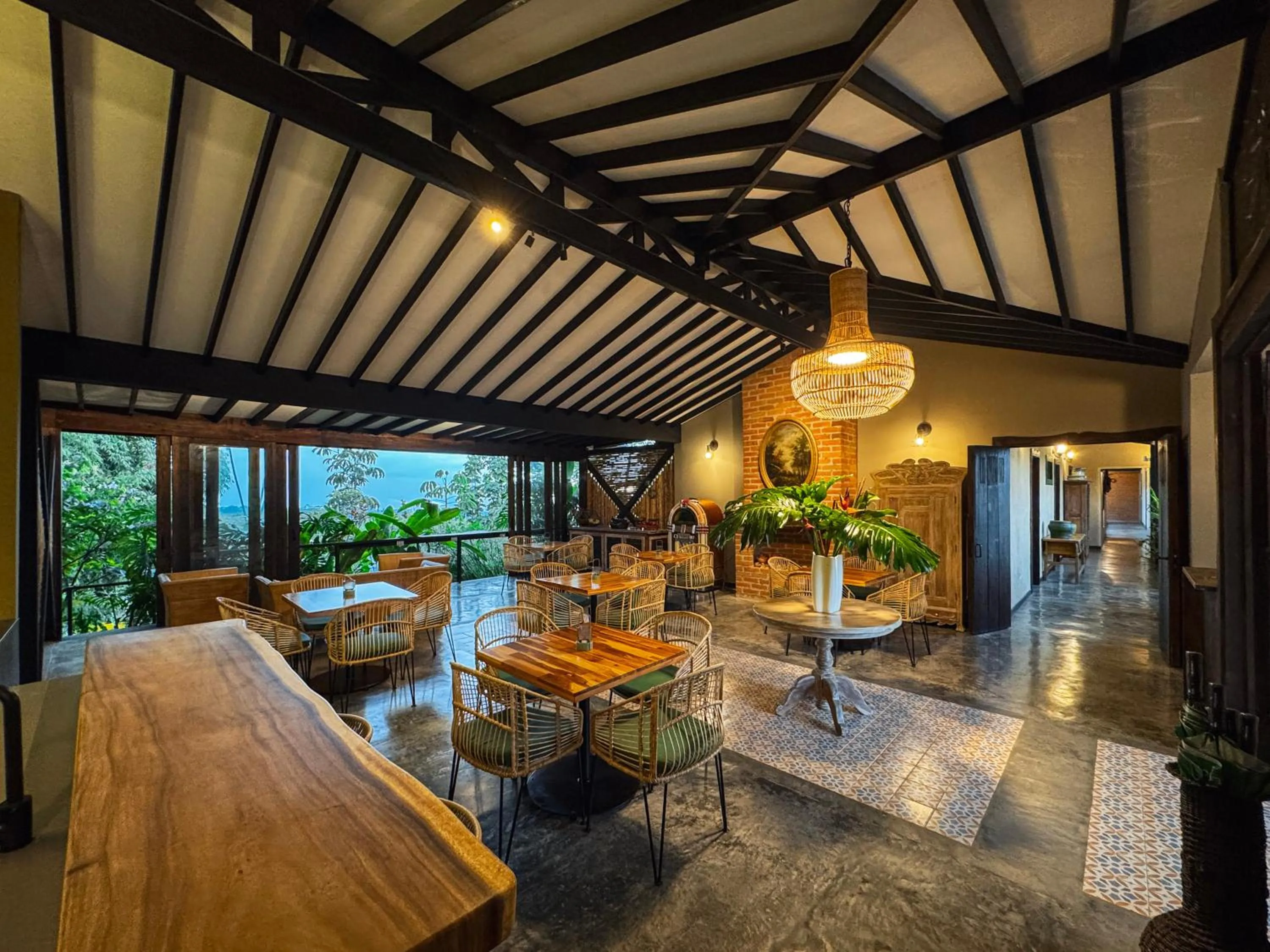 Restaurant/places to eat in Tukki Ecolodge Hotel