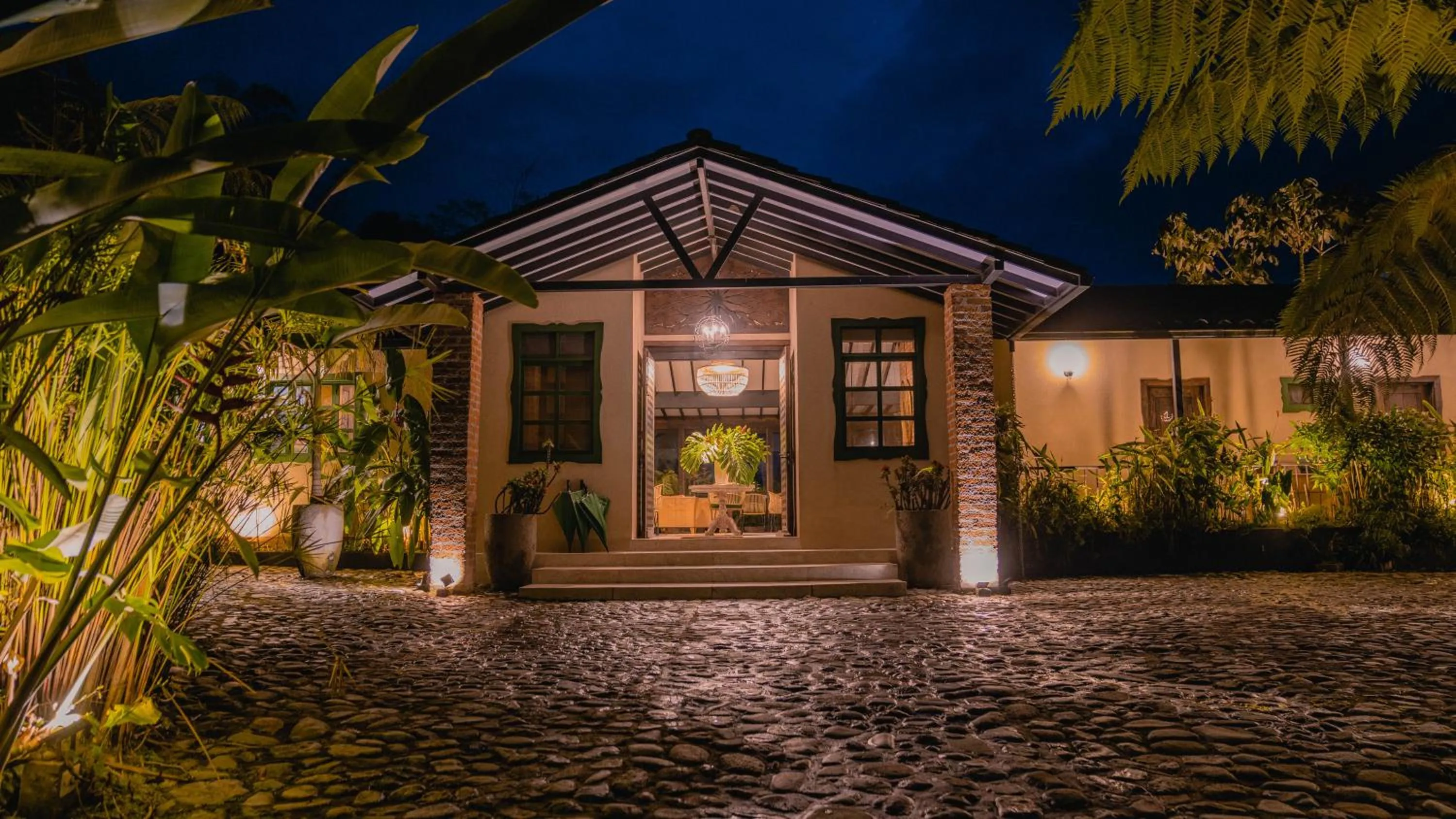 Facade/entrance in Tukki Ecolodge Hotel