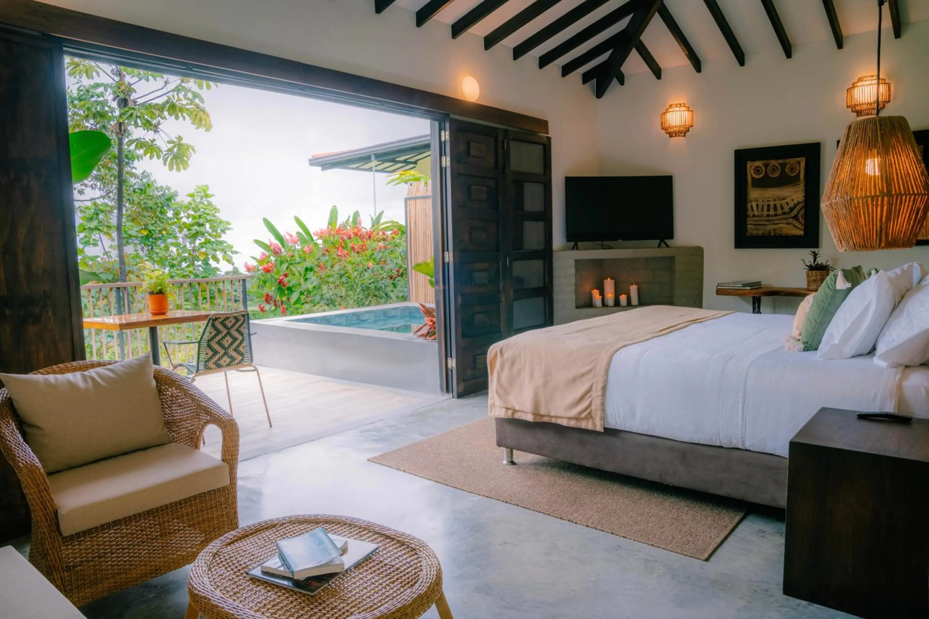 Bed in Tukki Ecolodge Hotel