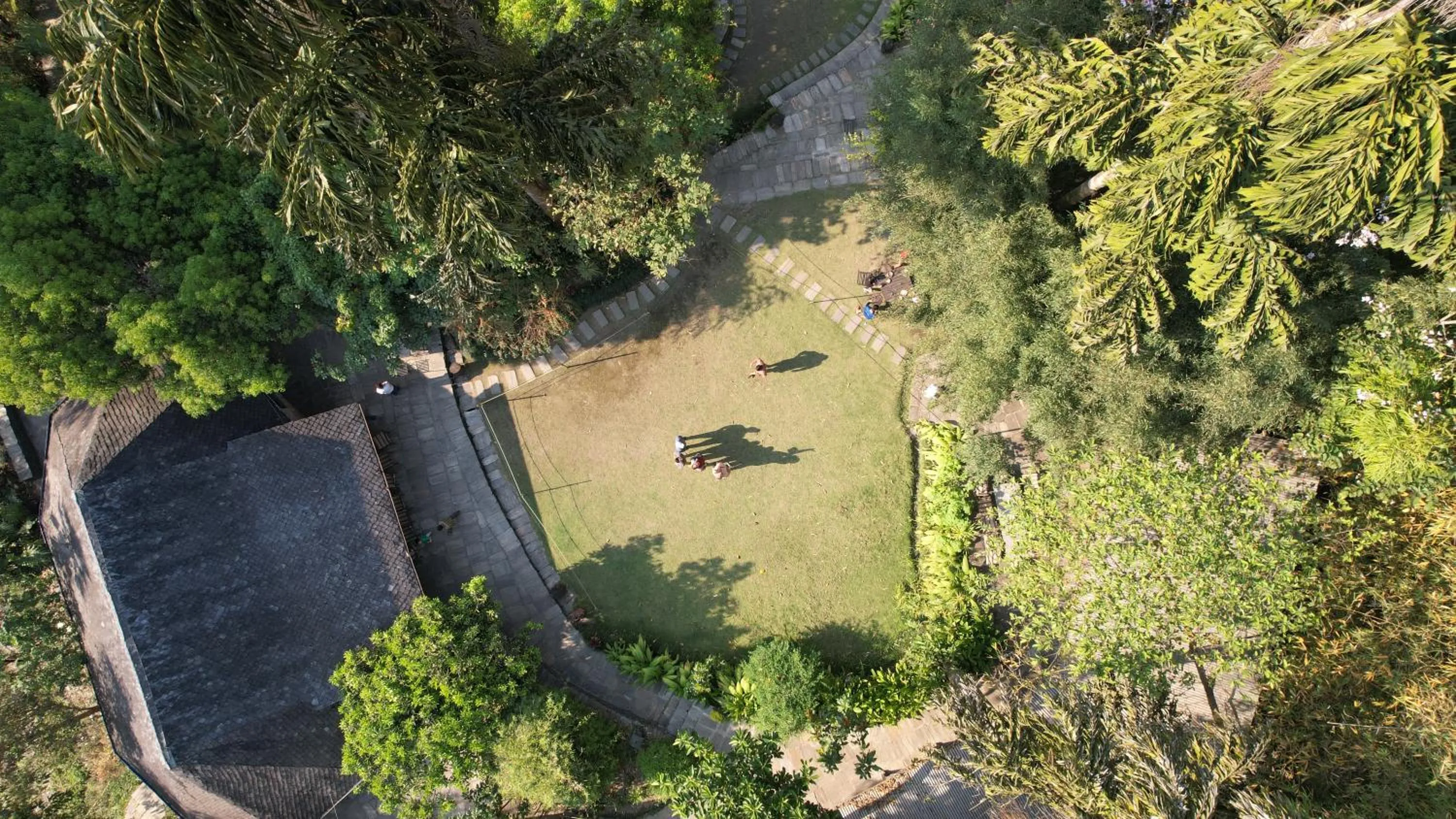 Restaurant/places to eat in The Last Resort - Safari Tent