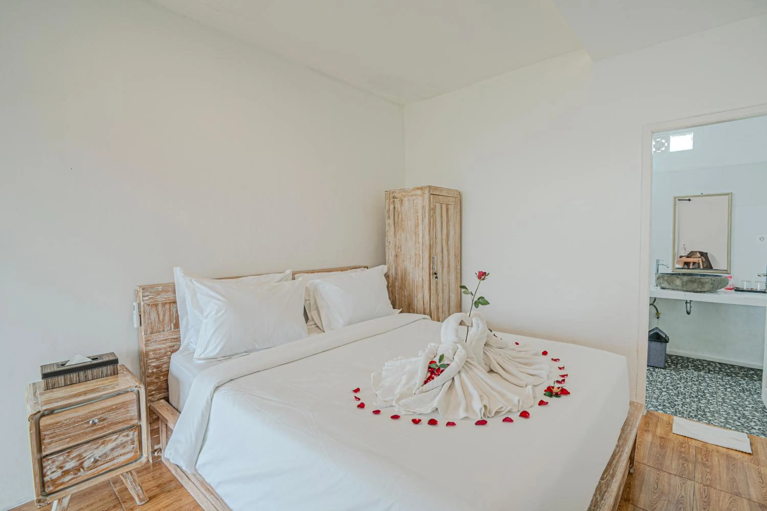 Bed in Jatiluwih Santya Loka Lodge & Twin Waterfall Managed by Manara