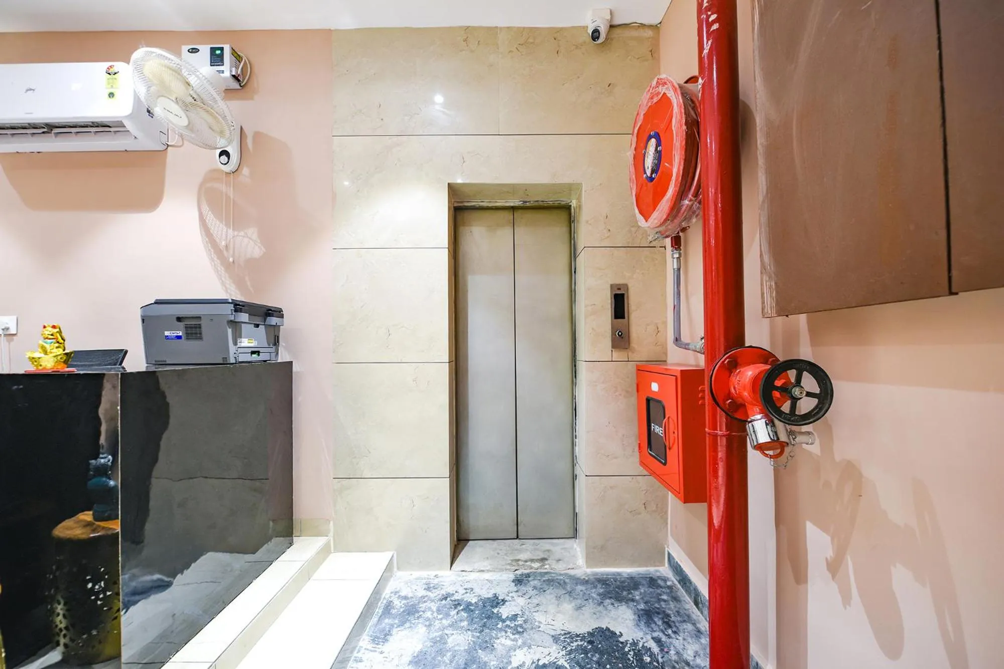 elevator in FabHotel Supreme Suites