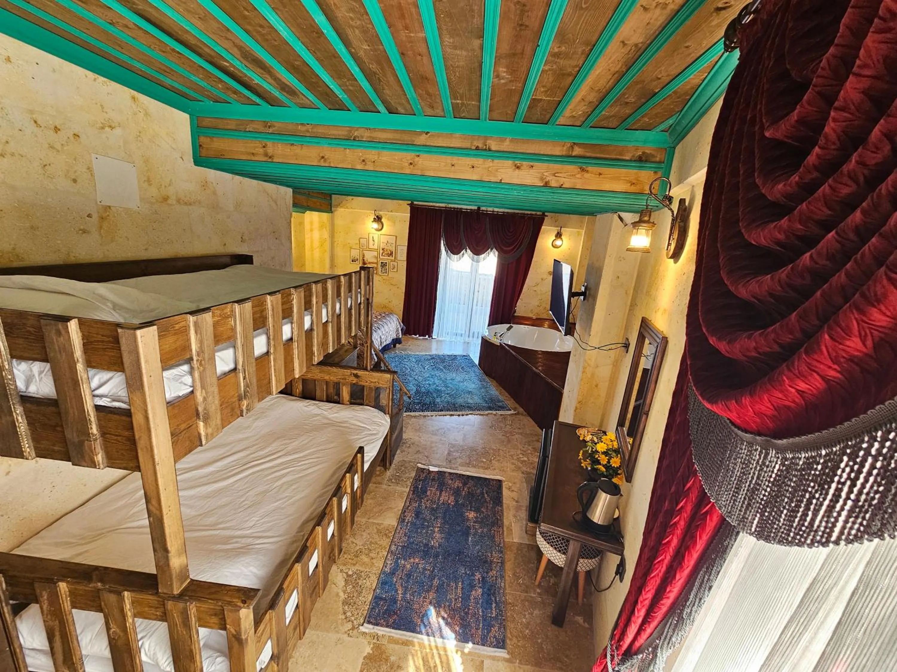 Photo of the whole room, Bed in Abra Stone House