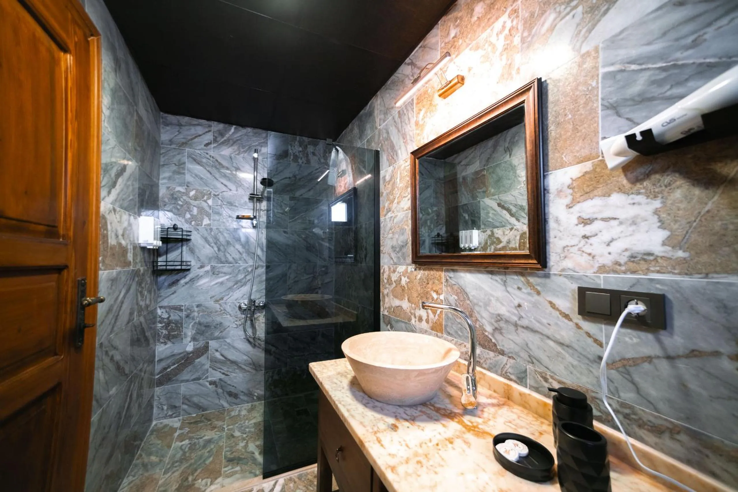 Shower in Abra Stone House