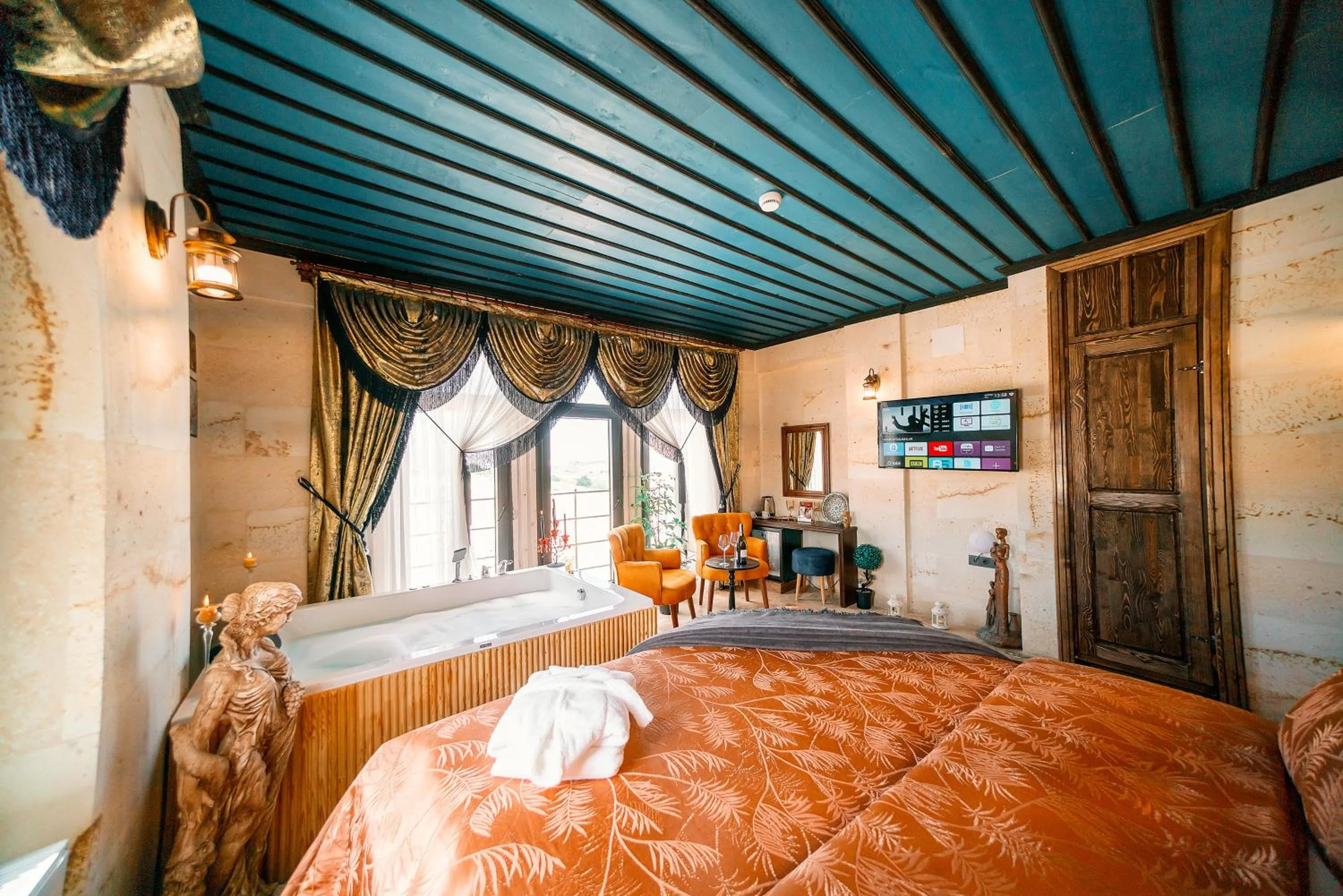 Bed in Abra Stone House