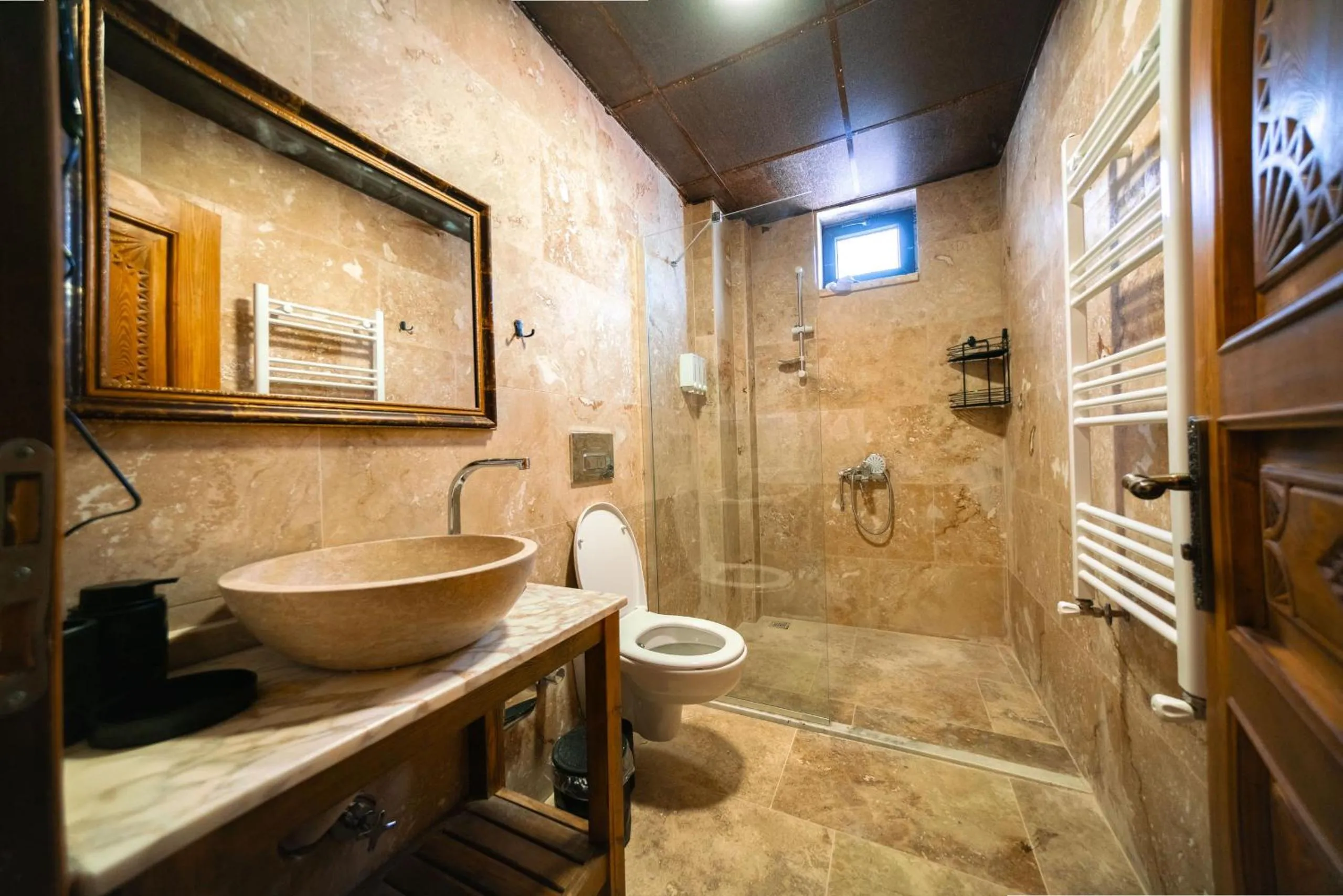Shower in Abra Stone House