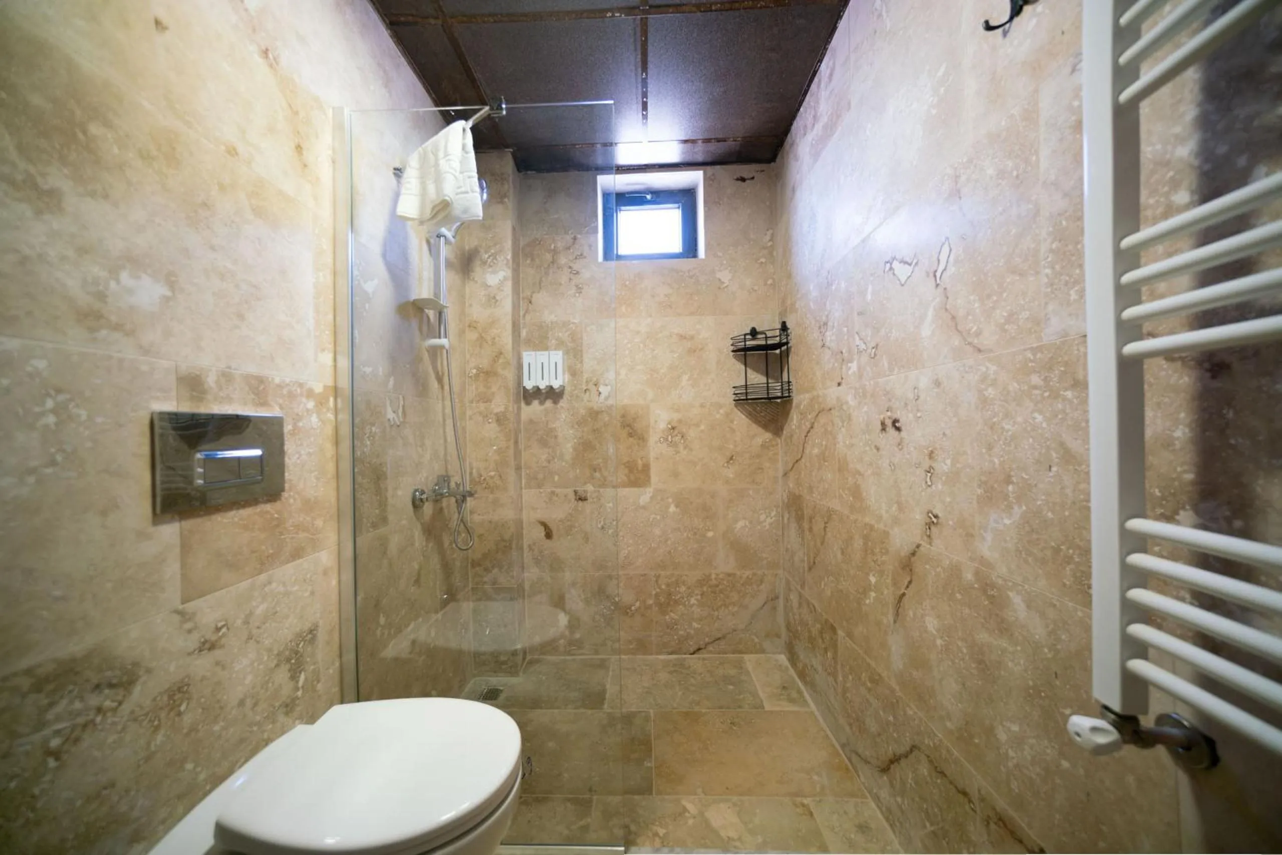 Shower in Abra Stone House