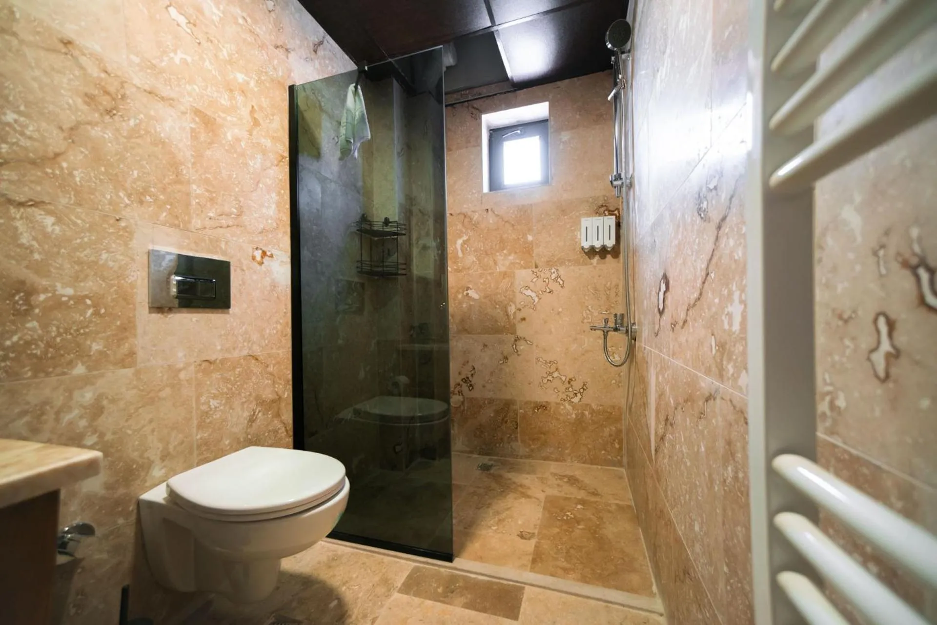 Shower in Abra Stone House