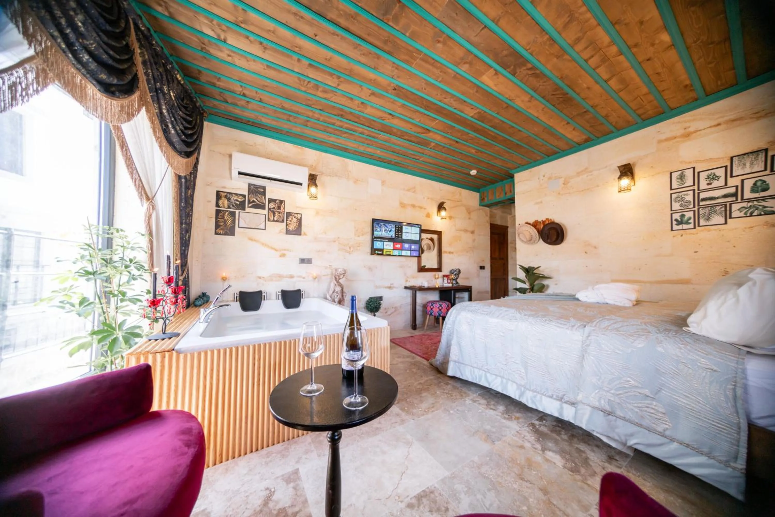 Bed in Abra Stone House