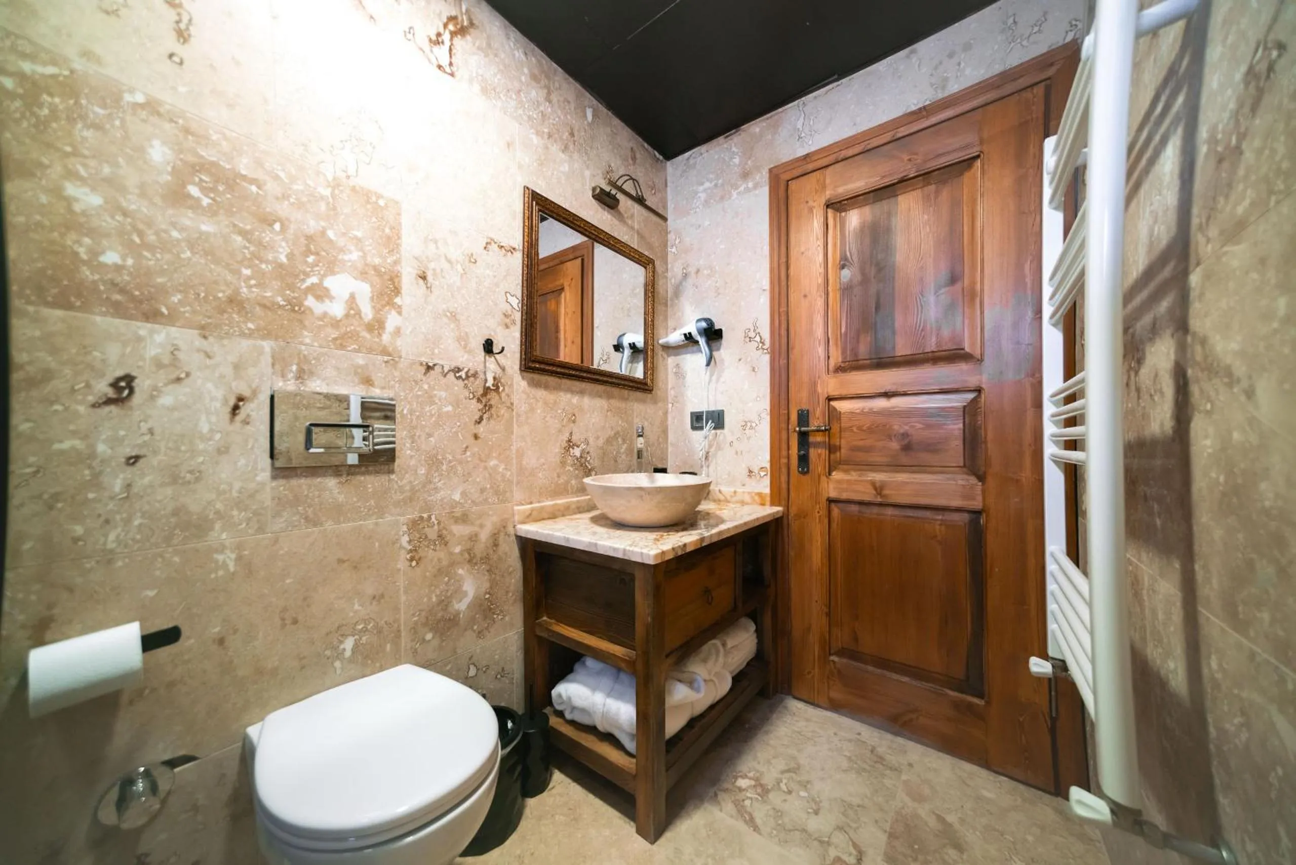 Toilet in Abra Stone House
