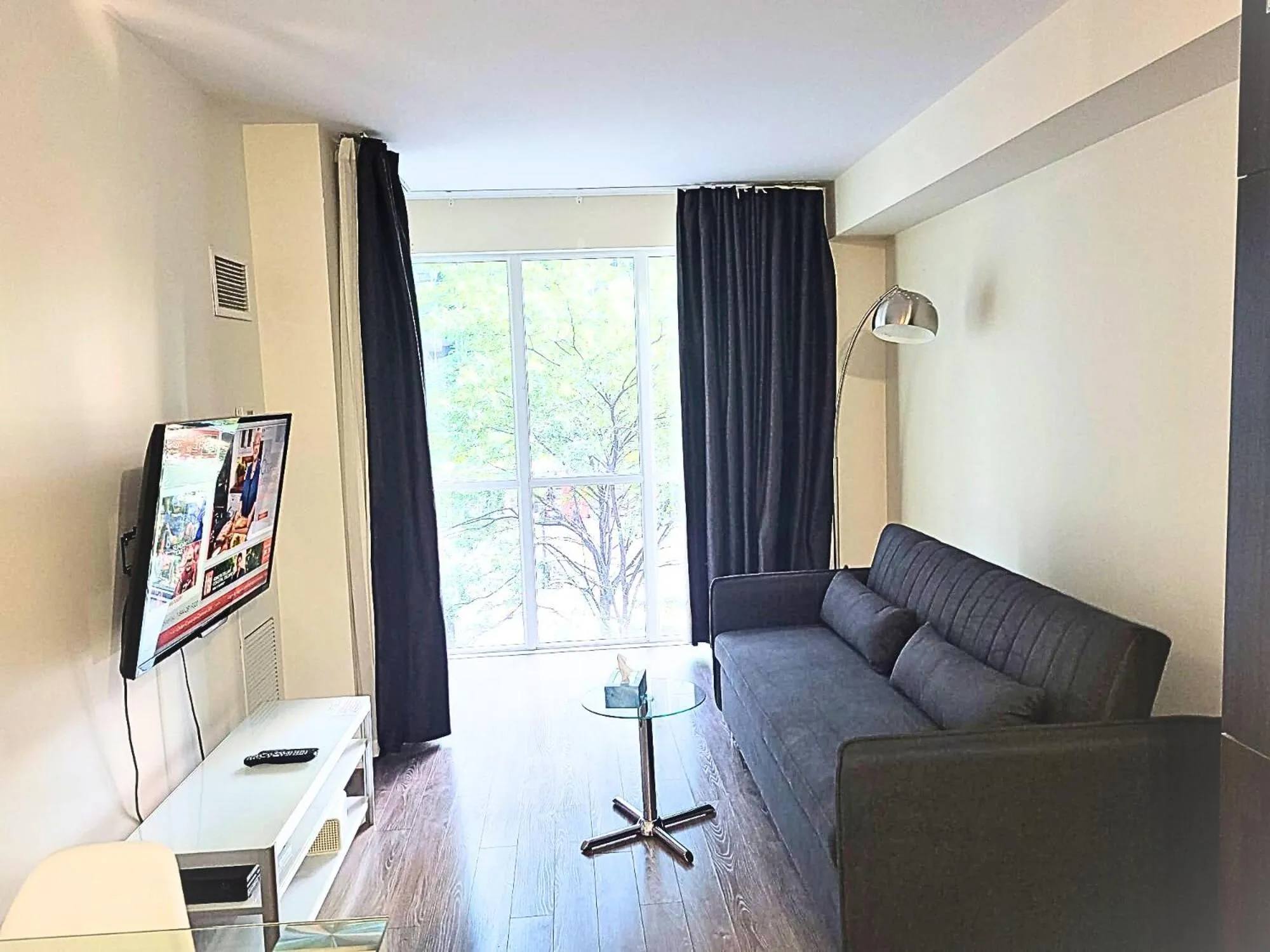 Skyline Suites - Walk to MTCC, ACC, Rogers Centre & Entertainment District