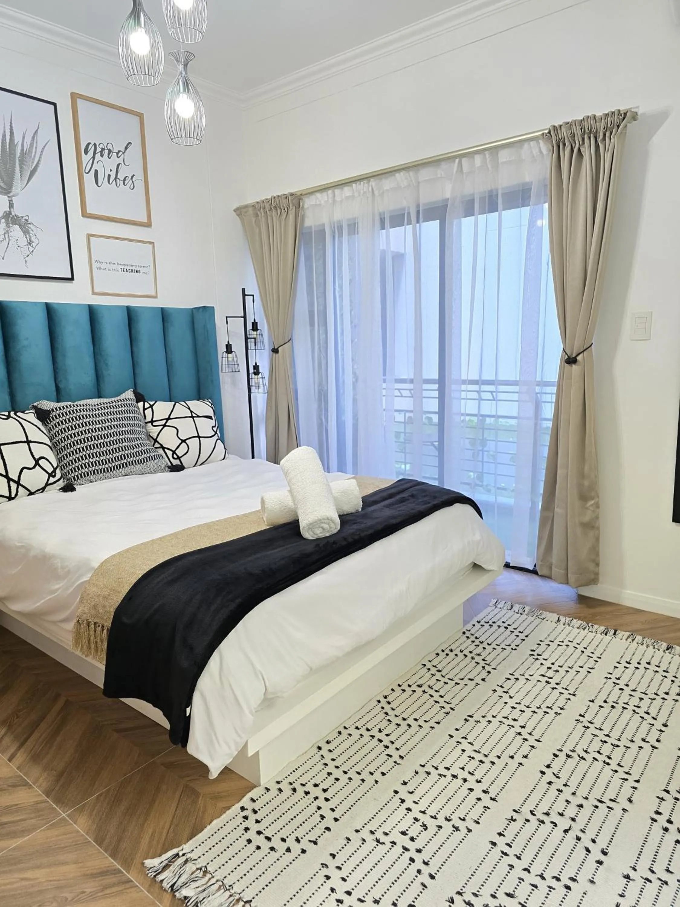 Bed in Urban Park Oasis