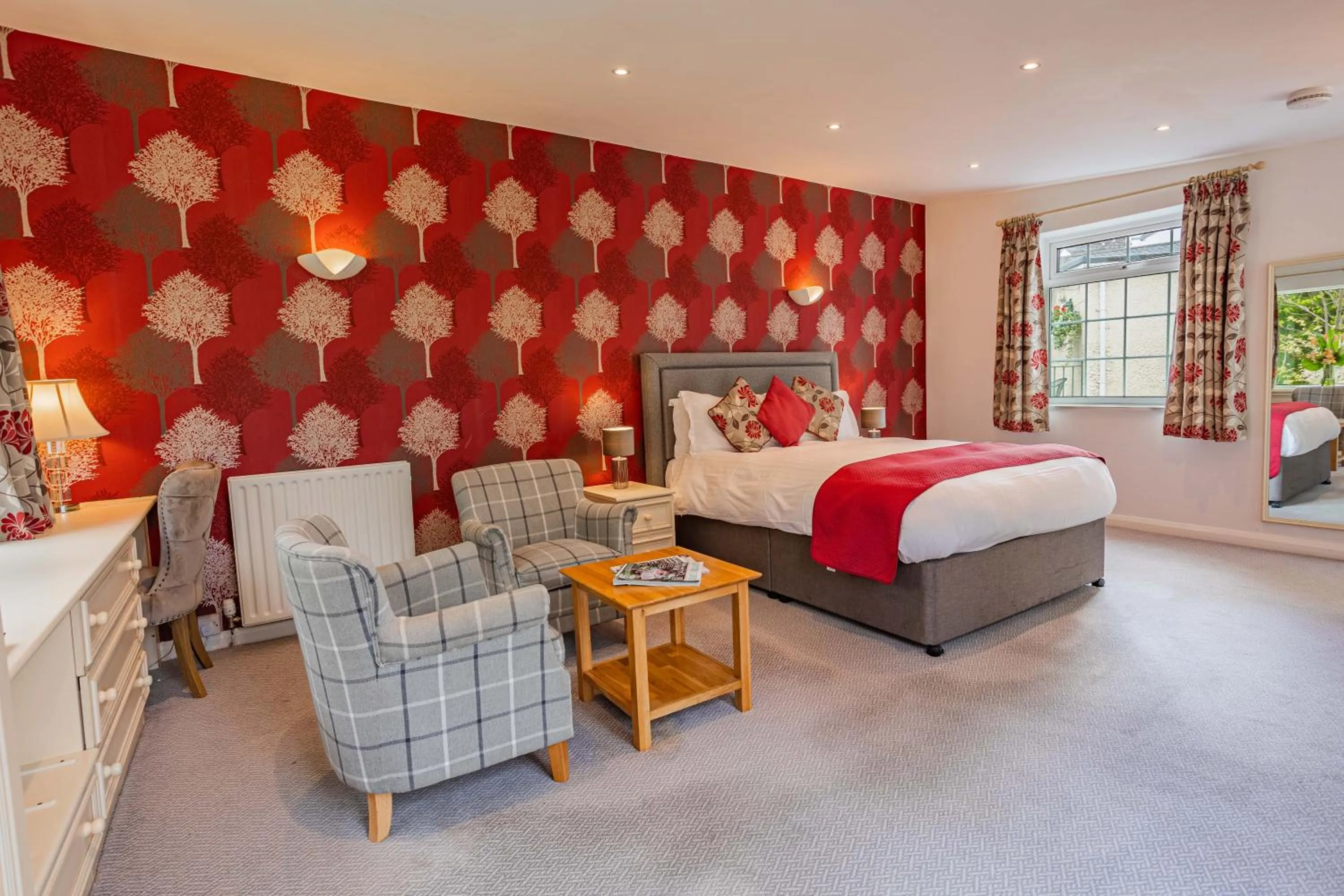 Photo of the whole room, Bed in Burn How Garden Hotel - Bowness on Windermere
